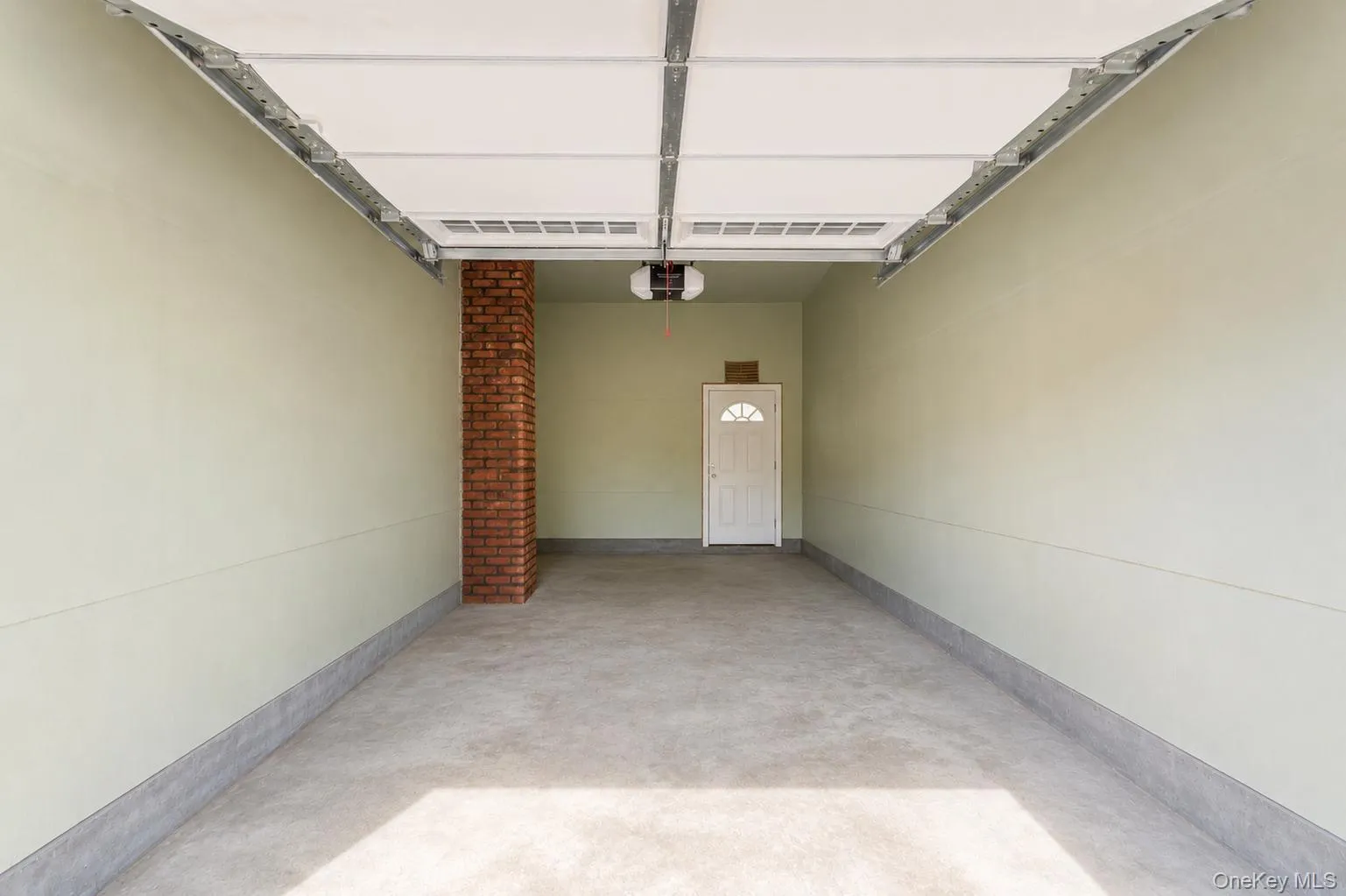 5 Shaftsbury Lane, Huntington, NY, 3 Bedrooms Bedrooms, 6 Rooms Rooms,2 BathroomsBathrooms,Residential,For Rent,Shaftsbury,0,1026564 5 Shaftsbury Lane, Huntington, NY, 3 Bedrooms Bedrooms, 6 Rooms Rooms,2 BathroomsBathrooms,Residential,For Rent,Shaftsbury,0,1026564