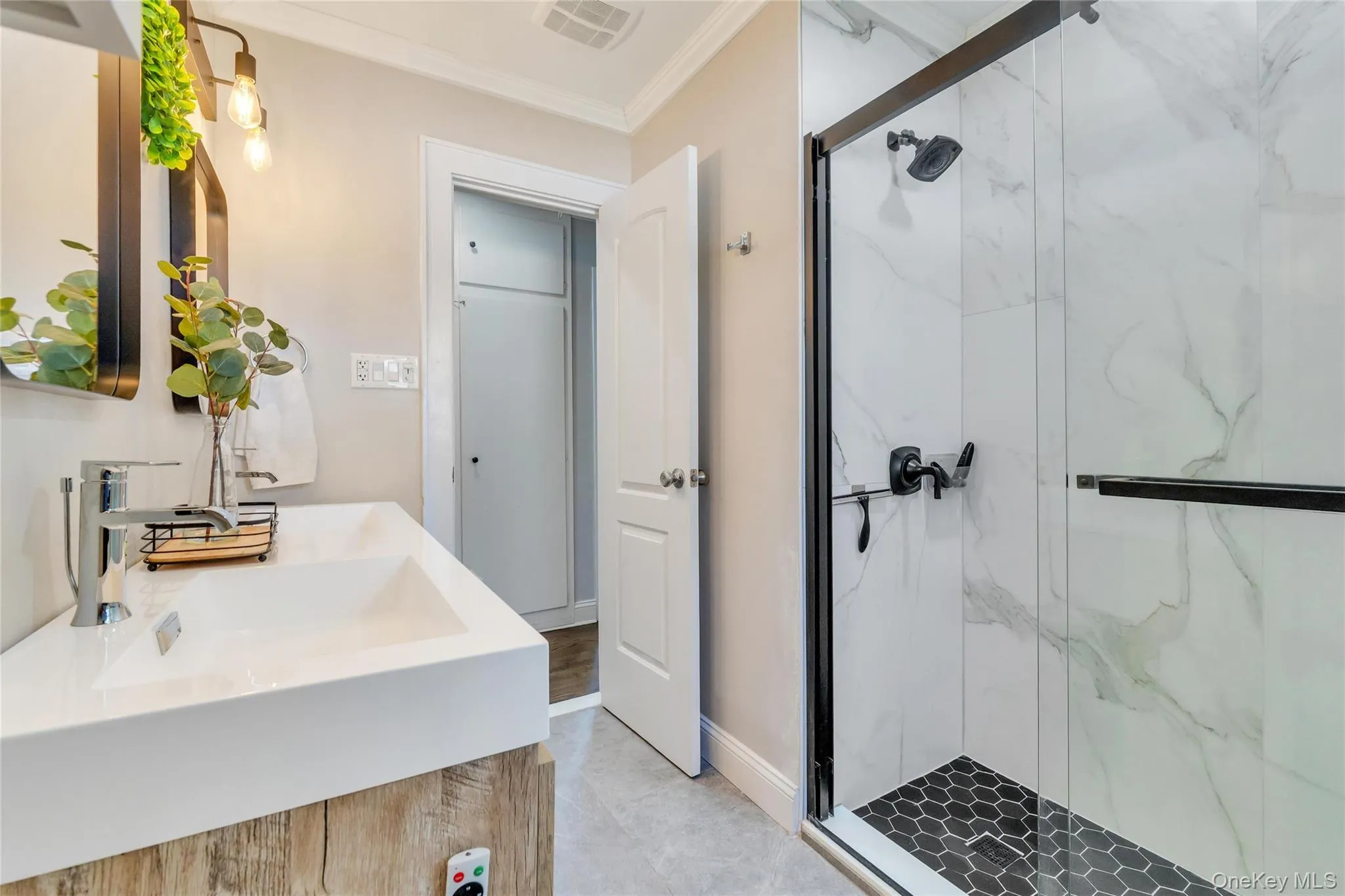 5 Shaftsbury Lane, Huntington, NY, 3 Bedrooms Bedrooms, 6 Rooms Rooms,2 BathroomsBathrooms,Residential,For Rent,Shaftsbury,0,1026564 5 Shaftsbury Lane, Huntington, NY, 3 Bedrooms Bedrooms, 6 Rooms Rooms,2 BathroomsBathrooms,Residential,For Rent,Shaftsbury,0,1026564