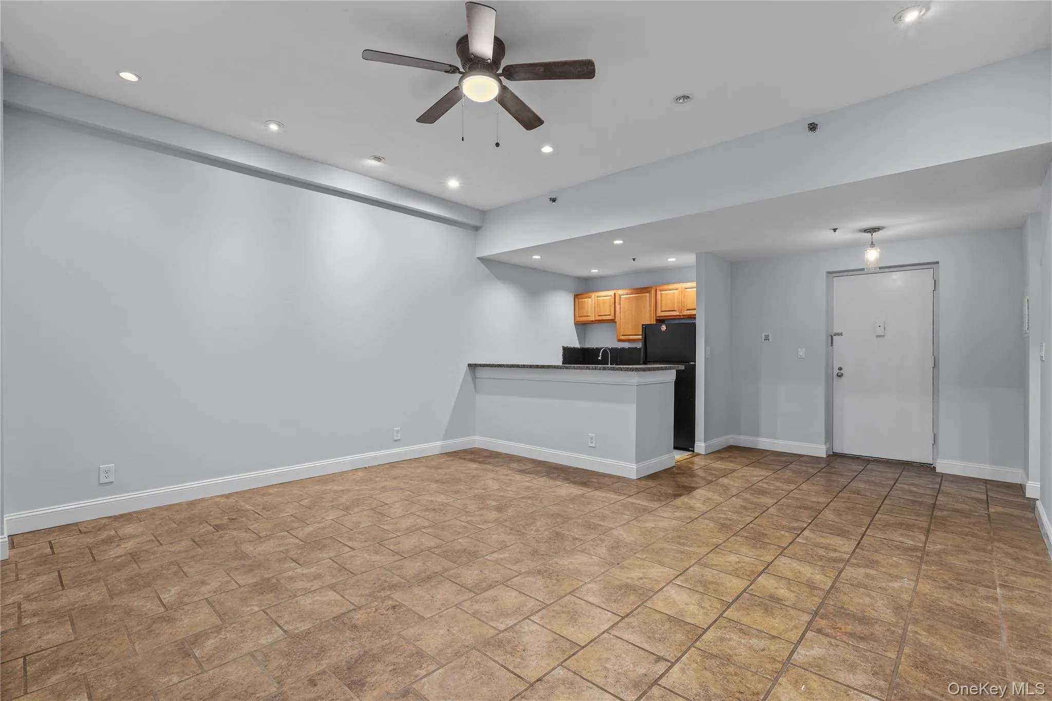 Living room/kitchen combo Living room/kitchen combo