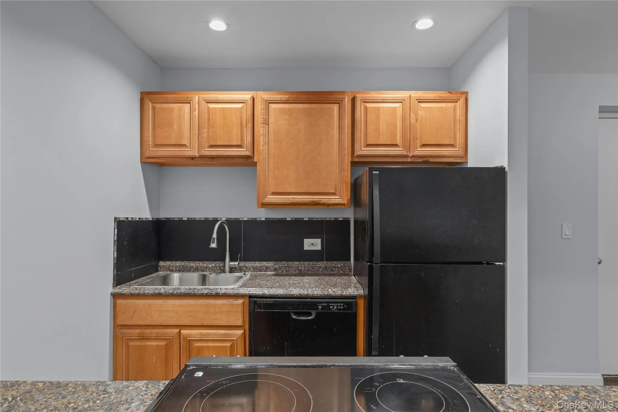 Kitchen with island Kitchen with island