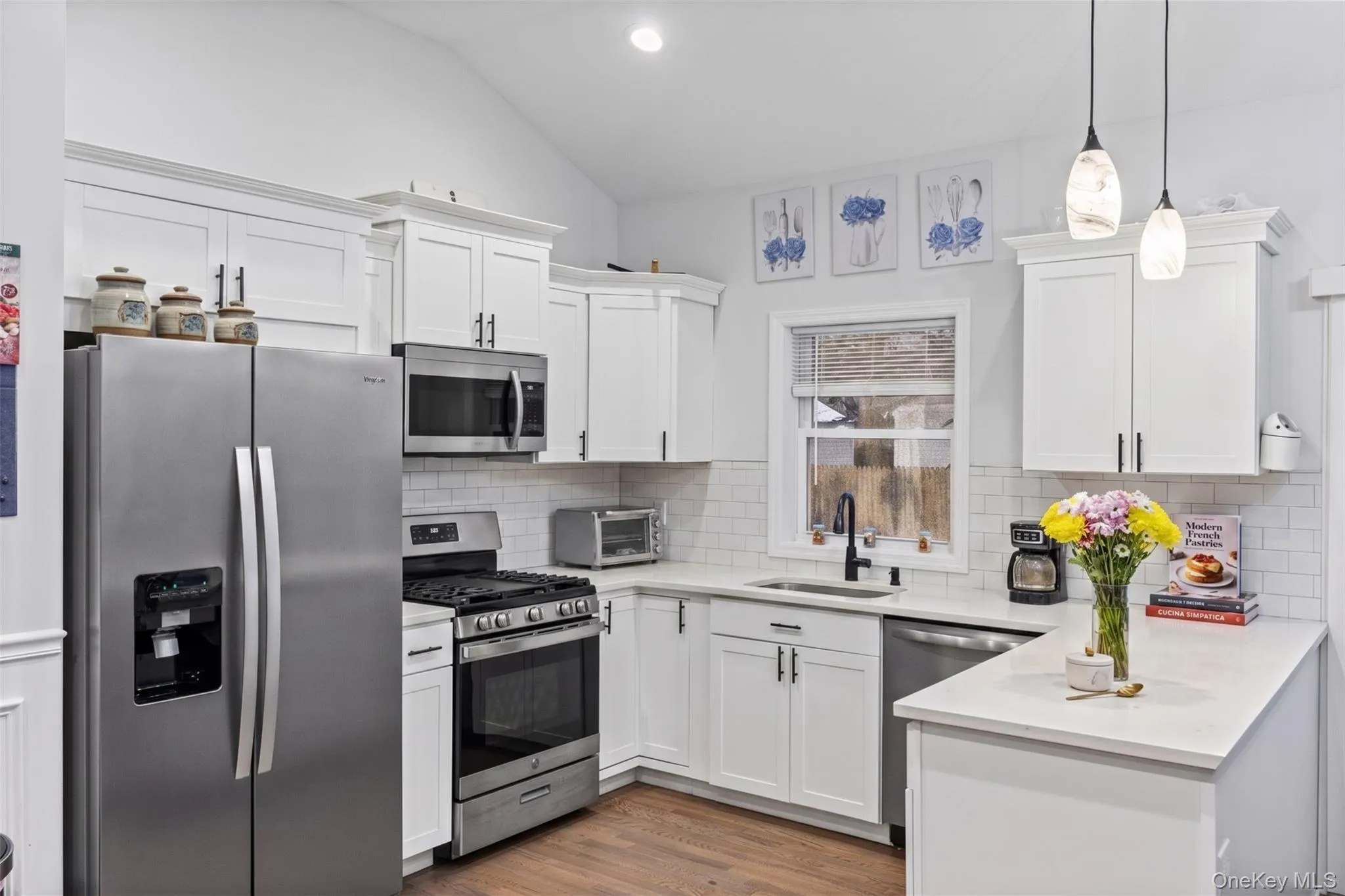 20 Cedar Road, Brookhaven, NY, 3 Bedrooms Bedrooms, 6 Rooms Rooms,1 BathroomBathrooms,Residential,For Rent,Cedar,0,1026566 20 Cedar Road, Brookhaven, NY, 3 Bedrooms Bedrooms, 6 Rooms Rooms,1 BathroomBathrooms,Residential,For Rent,Cedar,0,1026566