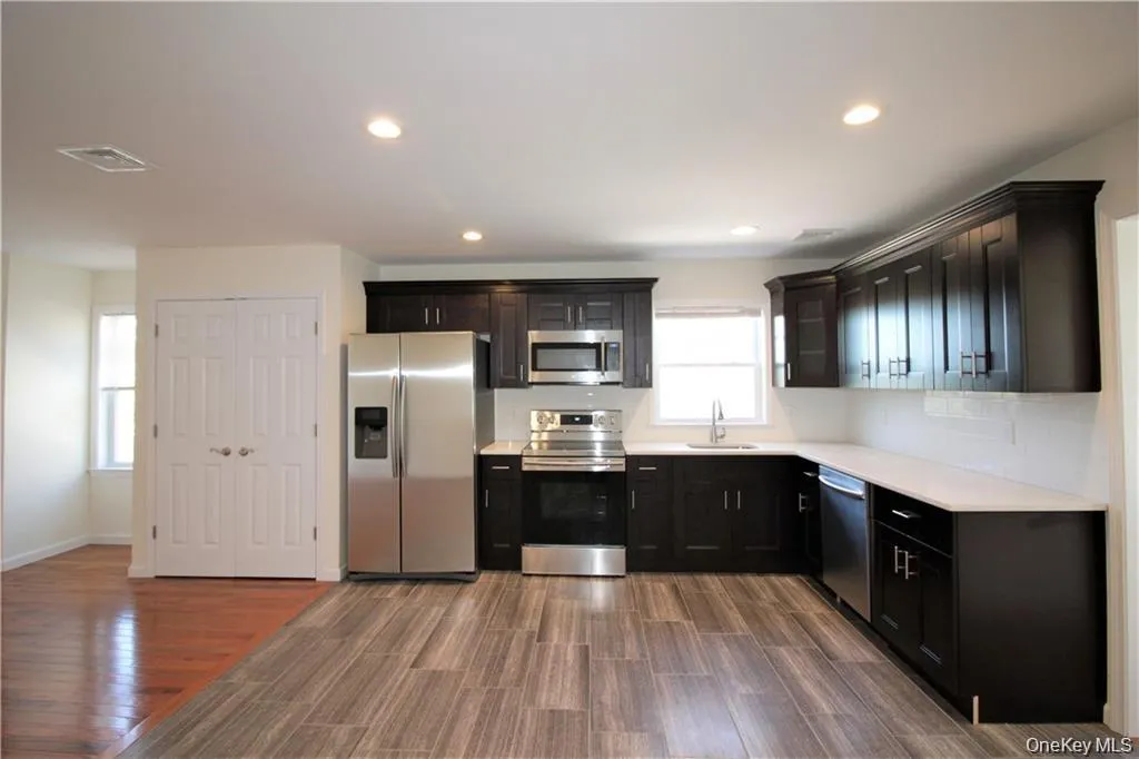 133 Route 6N, Carmel, NY, 3 Bedrooms Bedrooms, 6 Rooms Rooms,1 BathroomBathrooms,Residential Lease,For Rent,Route 6N,0,1026569 133 Route 6N, Carmel, NY, 3 Bedrooms Bedrooms, 6 Rooms Rooms,1 BathroomBathrooms,Residential Lease,For Rent,Route 6N,0,1026569