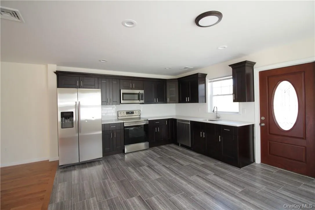 133 Route 6N, Carmel, NY, 3 Bedrooms Bedrooms, 6 Rooms Rooms,1 BathroomBathrooms,Residential Lease,For Rent,Route 6N,0,1026569 133 Route 6N, Carmel, NY, 3 Bedrooms Bedrooms, 6 Rooms Rooms,1 BathroomBathrooms,Residential Lease,For Rent,Route 6N,0,1026569