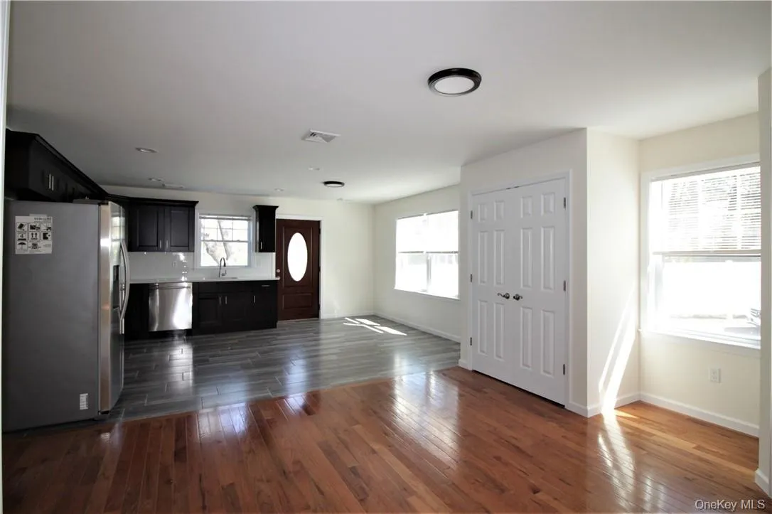 133 Route 6N, Carmel, NY, 3 Bedrooms Bedrooms, 6 Rooms Rooms,1 BathroomBathrooms,Residential Lease,For Rent,Route 6N,0,1026569 133 Route 6N, Carmel, NY, 3 Bedrooms Bedrooms, 6 Rooms Rooms,1 BathroomBathrooms,Residential Lease,For Rent,Route 6N,0,1026569