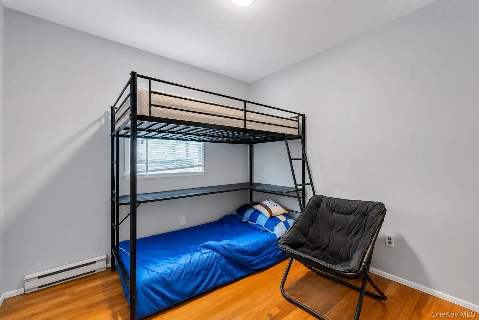 437 Commack Road, Islip, NY, 3 Bedrooms Bedrooms, 7 Rooms Rooms,1 BathroomBathrooms,Residential,For Rent,Commack,0,1026573 437 Commack Road, Islip, NY, 3 Bedrooms Bedrooms, 7 Rooms Rooms,1 BathroomBathrooms,Residential,For Rent,Commack,0,1026573