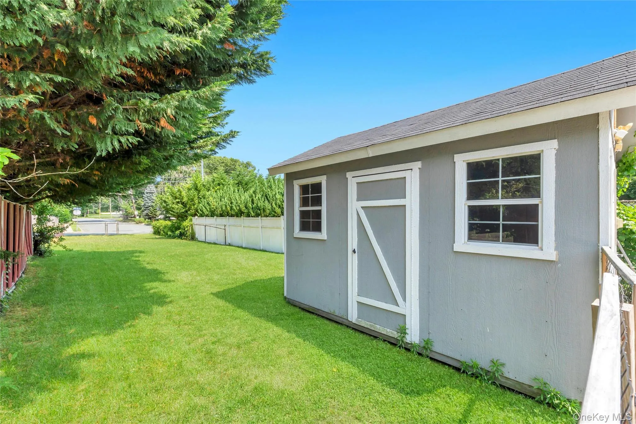 437 Commack Road, Islip, NY, 3 Bedrooms Bedrooms, 7 Rooms Rooms,1 BathroomBathrooms,Residential,For Rent,Commack,0,1026573 437 Commack Road, Islip, NY, 3 Bedrooms Bedrooms, 7 Rooms Rooms,1 BathroomBathrooms,Residential,For Rent,Commack,0,1026573