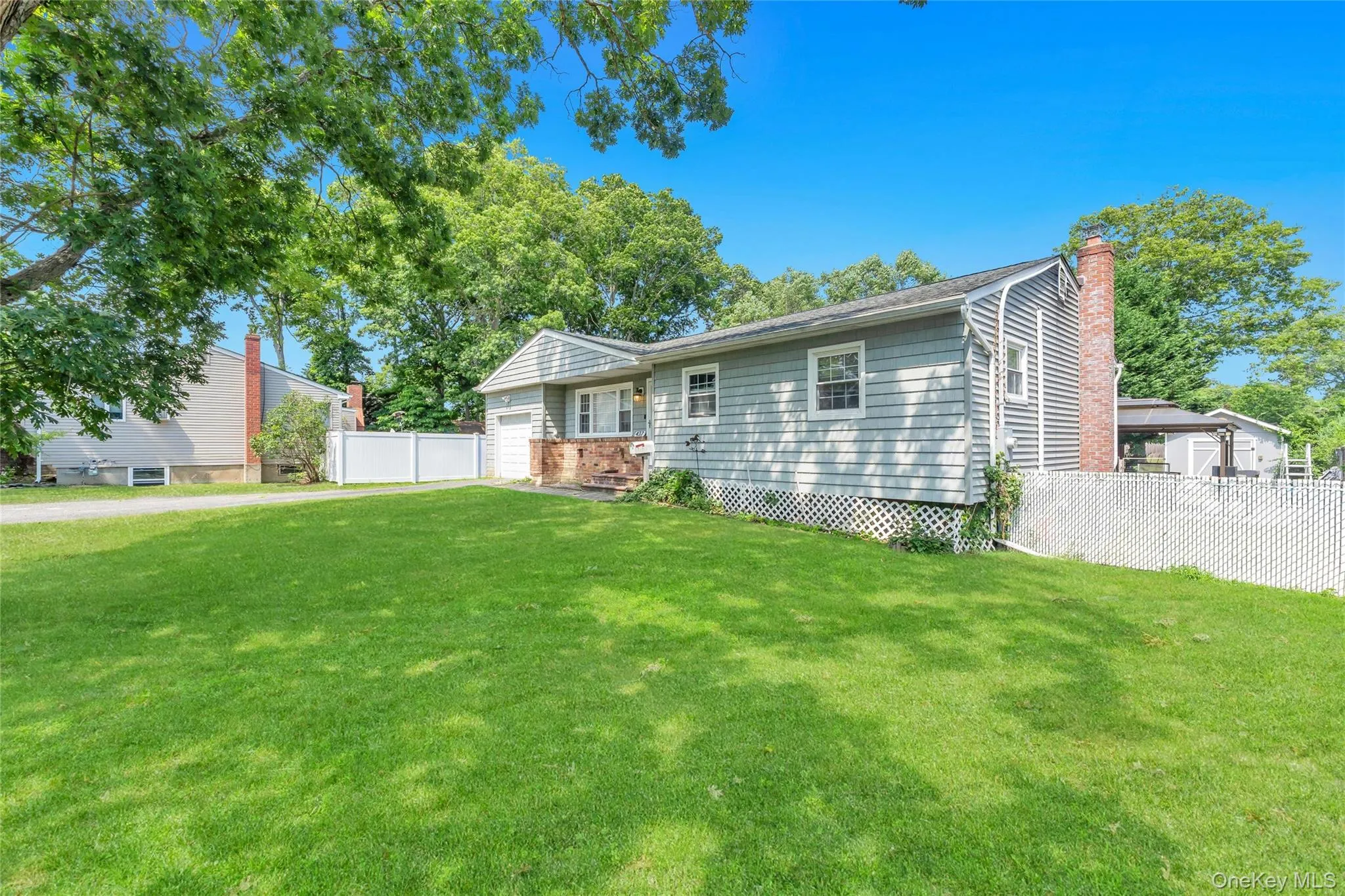 437 Commack Road, Islip, NY, 3 Bedrooms Bedrooms, 7 Rooms Rooms,1 BathroomBathrooms,Residential,For Rent,Commack,0,1026573 437 Commack Road, Islip, NY, 3 Bedrooms Bedrooms, 7 Rooms Rooms,1 BathroomBathrooms,Residential,For Rent,Commack,0,1026573