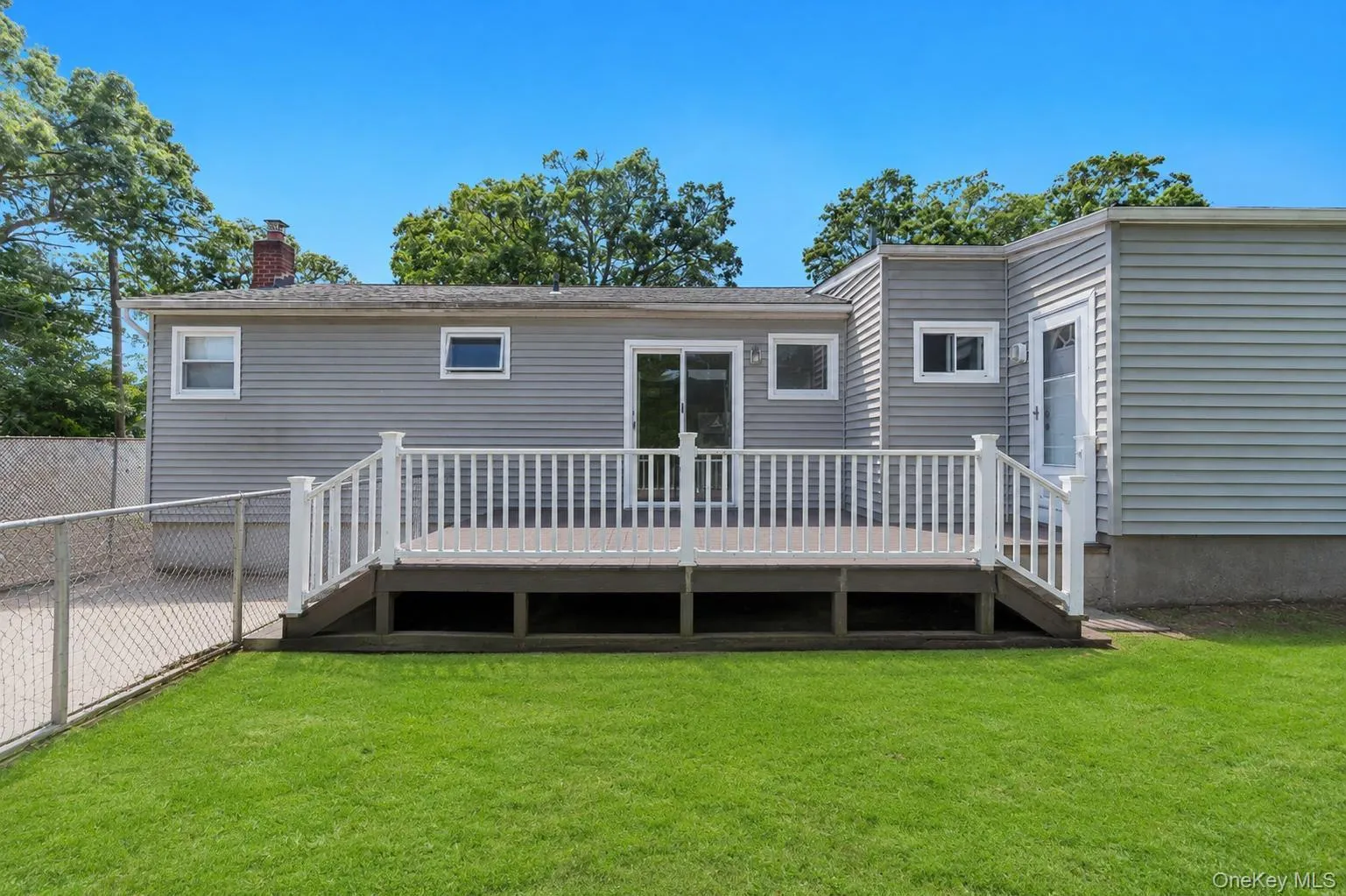 437 Commack Road, Islip, NY, 3 Bedrooms Bedrooms, 7 Rooms Rooms,1 BathroomBathrooms,Residential,For Rent,Commack,0,1026573 437 Commack Road, Islip, NY, 3 Bedrooms Bedrooms, 7 Rooms Rooms,1 BathroomBathrooms,Residential,For Rent,Commack,0,1026573