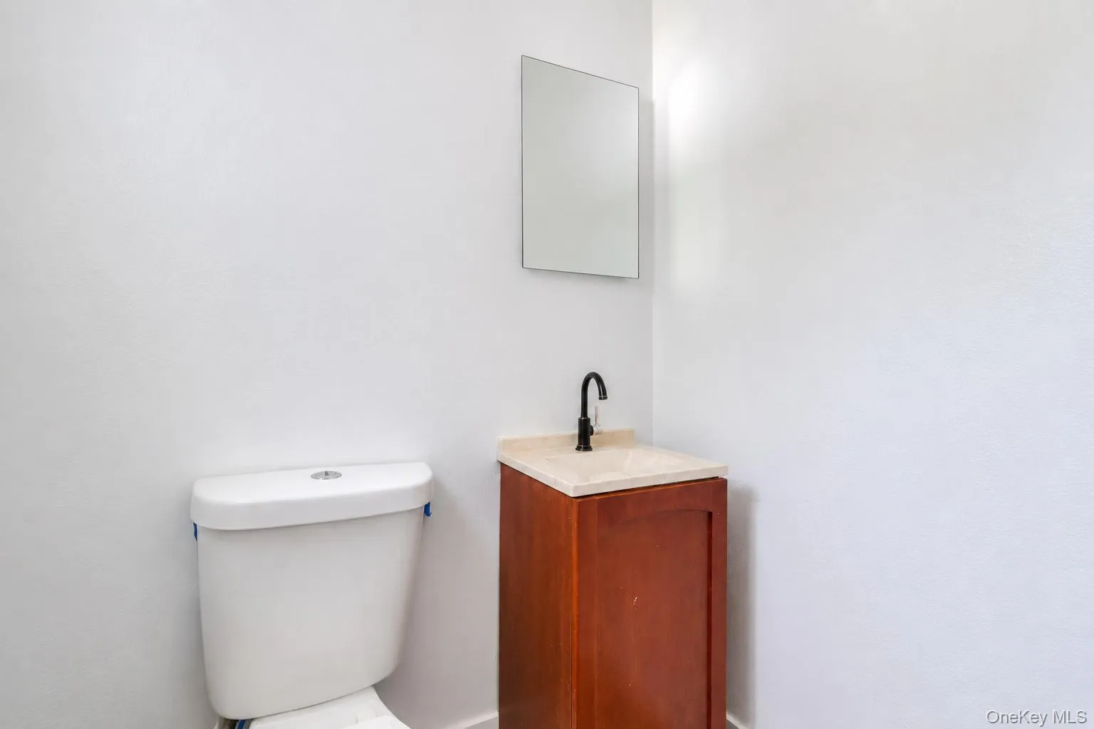 437 Commack Road, Islip, NY, 3 Bedrooms Bedrooms, 7 Rooms Rooms,1 BathroomBathrooms,Residential,For Rent,Commack,0,1026573 437 Commack Road, Islip, NY, 3 Bedrooms Bedrooms, 7 Rooms Rooms,1 BathroomBathrooms,Residential,For Rent,Commack,0,1026573