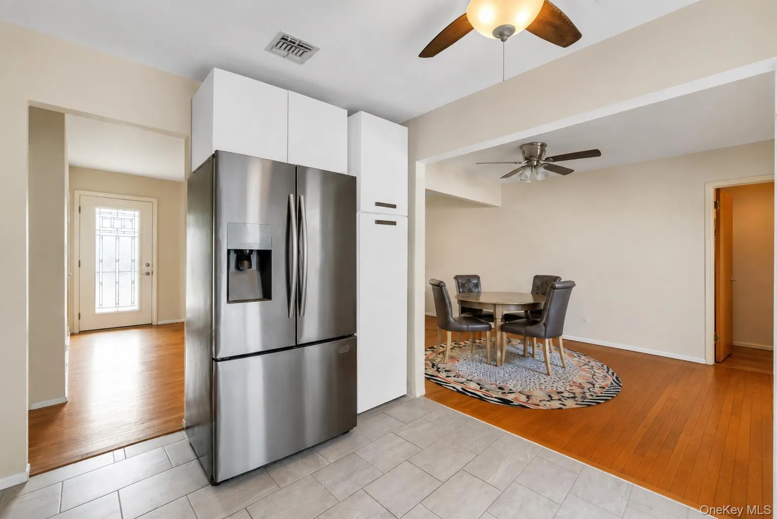 437 Commack Road, Islip, NY, 3 Bedrooms Bedrooms, 7 Rooms Rooms,1 BathroomBathrooms,Residential,For Rent,Commack,0,1026573 437 Commack Road, Islip, NY, 3 Bedrooms Bedrooms, 7 Rooms Rooms,1 BathroomBathrooms,Residential,For Rent,Commack,0,1026573