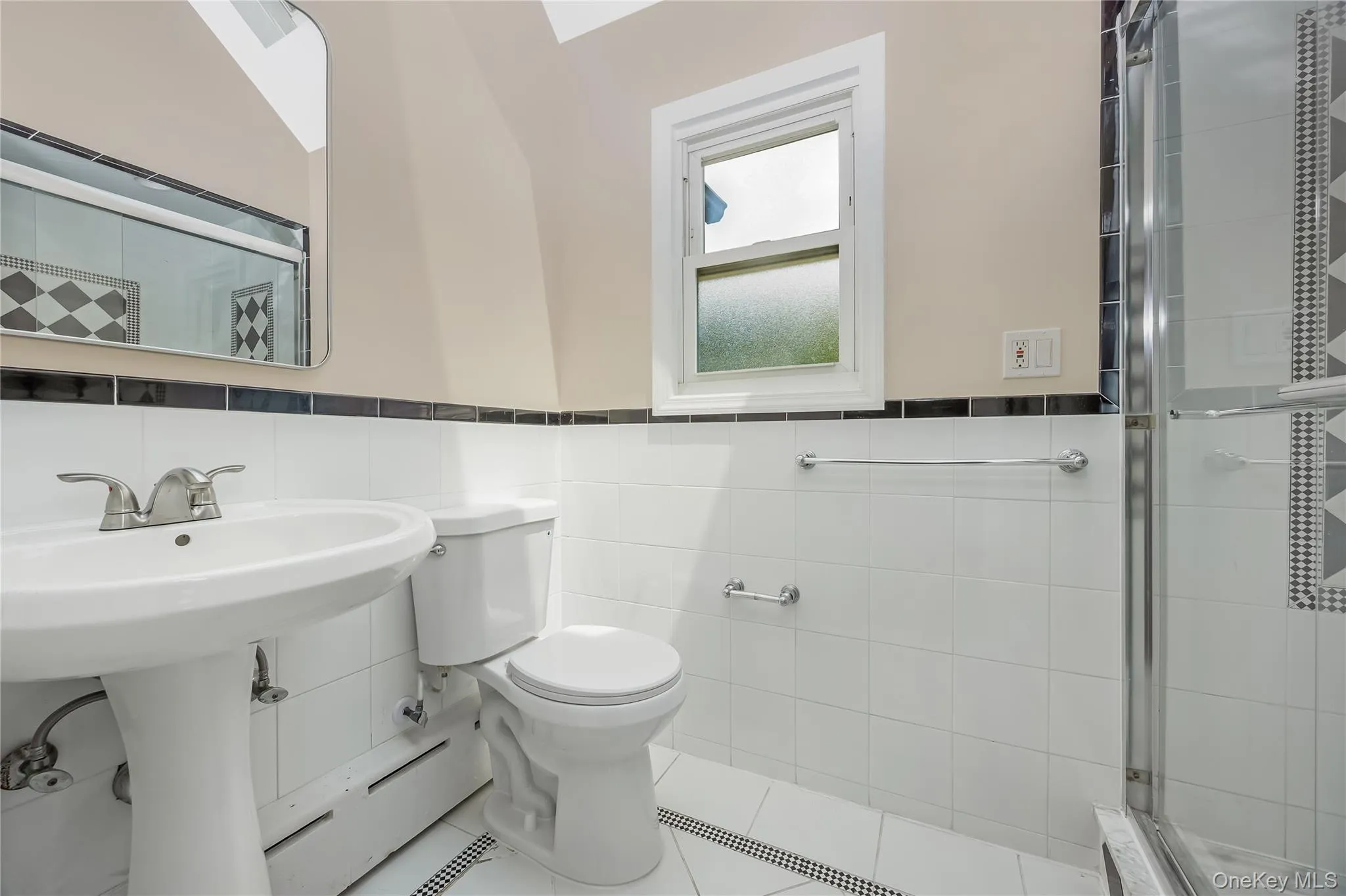114-57 176th Street, New York, NY, 4 Bedrooms Bedrooms, 8 Rooms Rooms,2 BathroomsBathrooms,Residential,For Rent,176th,0,1026577 114-57 176th Street, New York, NY, 4 Bedrooms Bedrooms, 8 Rooms Rooms,2 BathroomsBathrooms,Residential,For Rent,176th,0,1026577