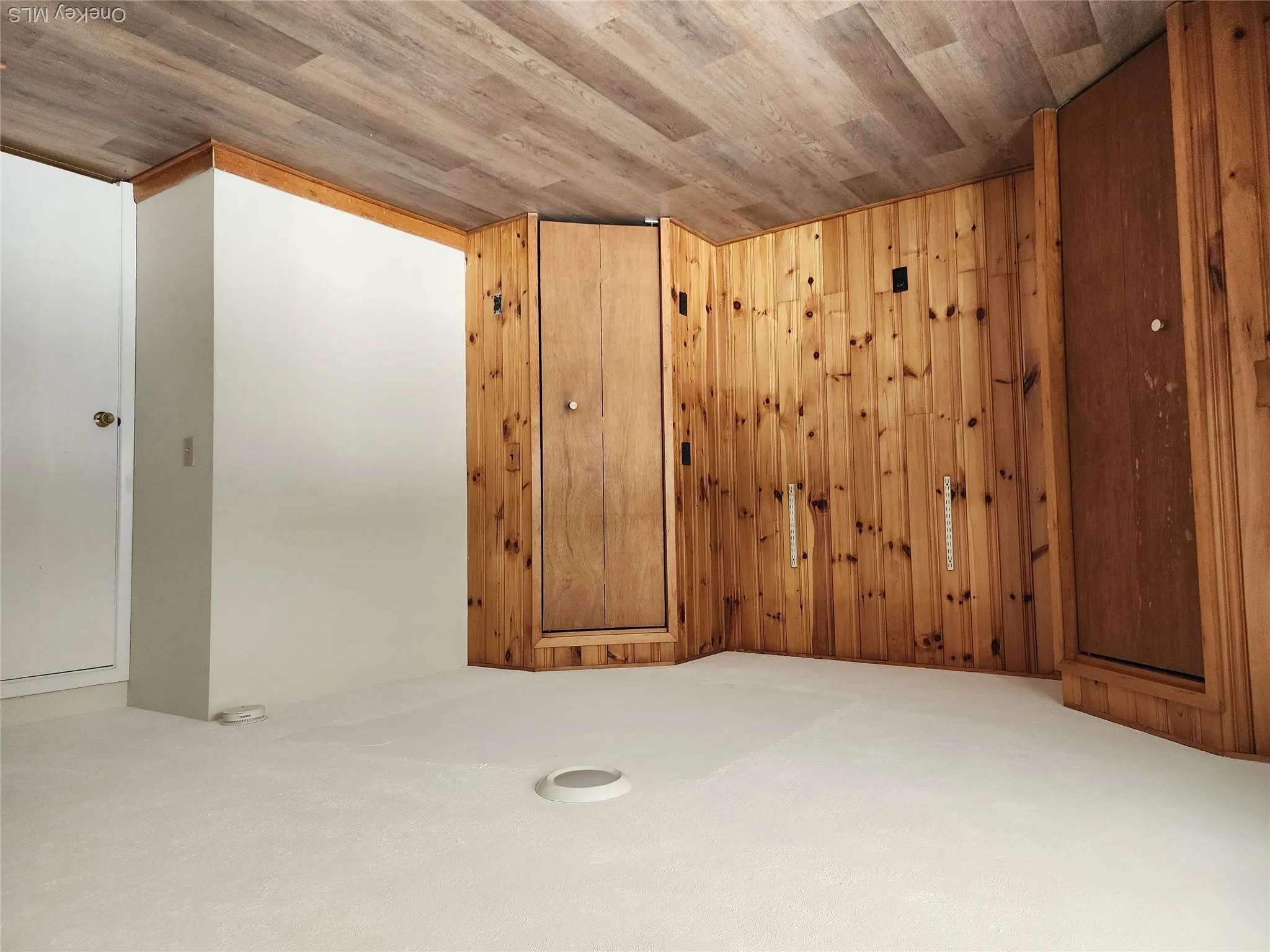 large main floor bedroom large main floor bedroom