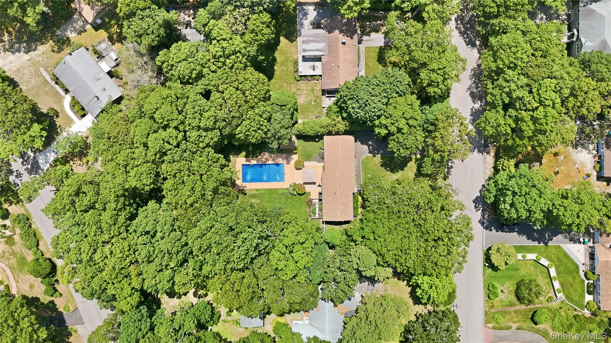 5 Columbine Avenue, Southampton, NY, 3 Bedrooms Bedrooms, 9 Rooms Rooms,1 BathroomBathrooms,Residential,For Rent,Columbine,0,1026582 5 Columbine Avenue, Southampton, NY, 3 Bedrooms Bedrooms, 9 Rooms Rooms,1 BathroomBathrooms,Residential,For Rent,Columbine,0,1026582