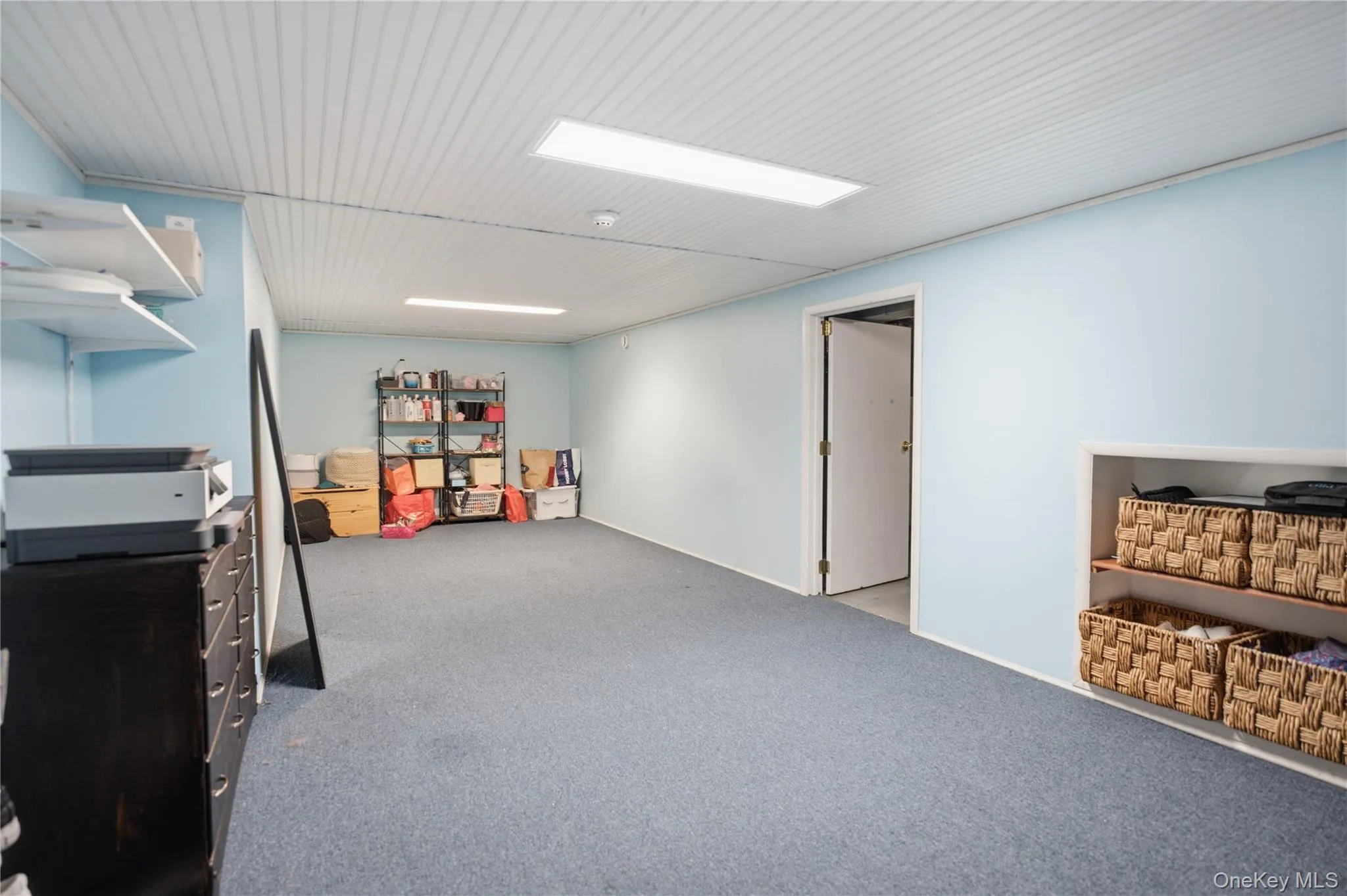 5 Columbine Avenue, Southampton, NY, 3 Bedrooms Bedrooms, 9 Rooms Rooms,1 BathroomBathrooms,Residential,For Rent,Columbine,0,1026582 5 Columbine Avenue, Southampton, NY, 3 Bedrooms Bedrooms, 9 Rooms Rooms,1 BathroomBathrooms,Residential,For Rent,Columbine,0,1026582