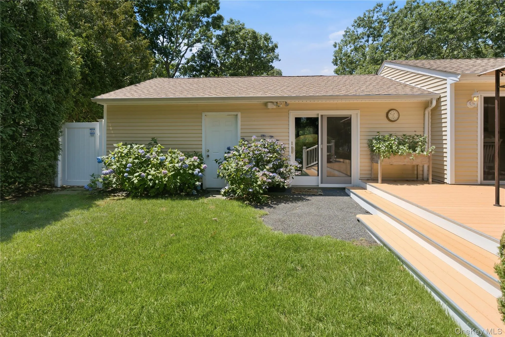 5 Columbine Avenue, Southampton, NY, 3 Bedrooms Bedrooms, 9 Rooms Rooms,1 BathroomBathrooms,Residential,For Rent,Columbine,0,1026582 5 Columbine Avenue, Southampton, NY, 3 Bedrooms Bedrooms, 9 Rooms Rooms,1 BathroomBathrooms,Residential,For Rent,Columbine,0,1026582