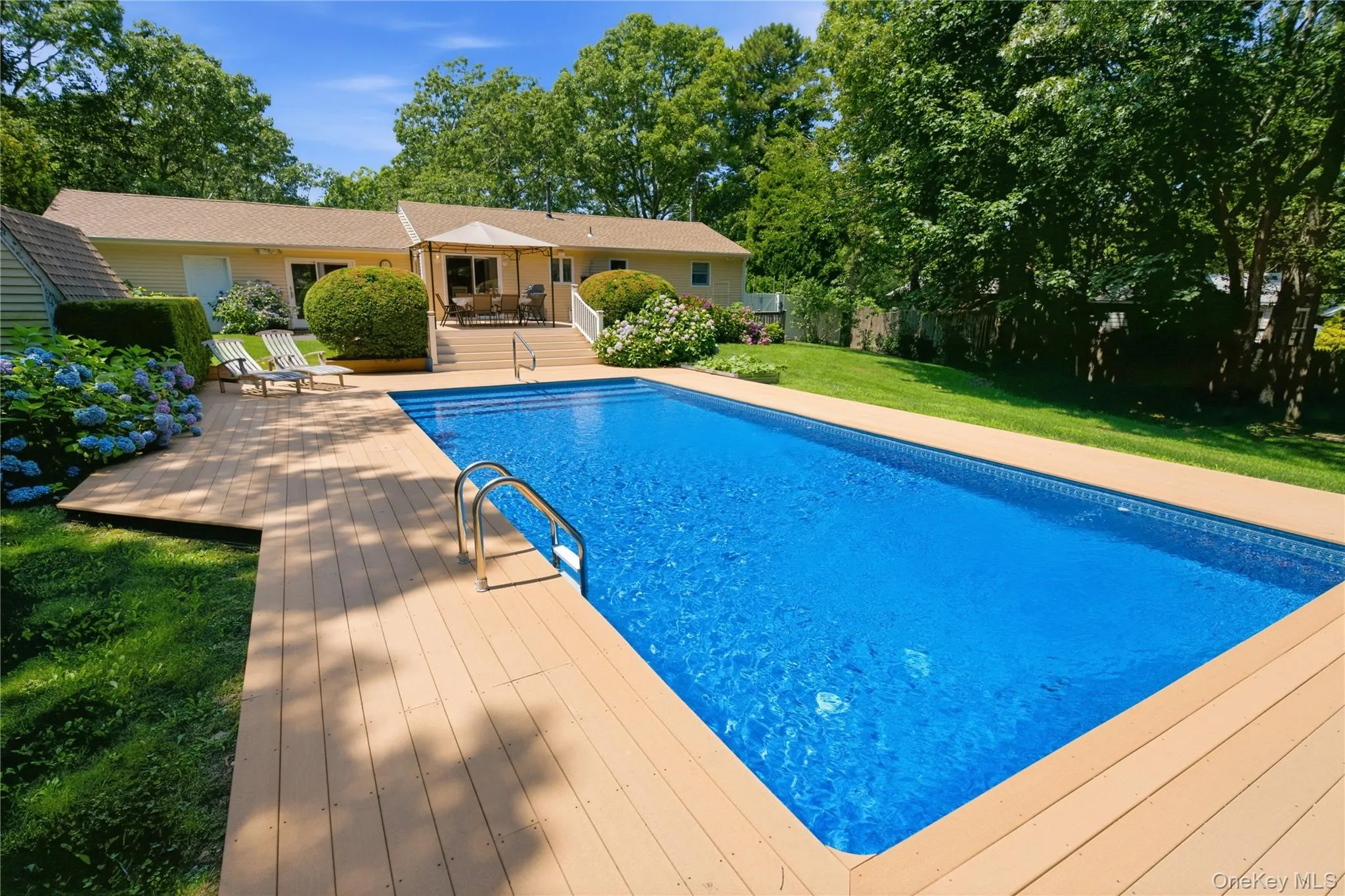 5 Columbine Avenue, Southampton, NY, 3 Bedrooms Bedrooms, 9 Rooms Rooms,1 BathroomBathrooms,Residential,For Rent,Columbine,0,1026582 5 Columbine Avenue, Southampton, NY, 3 Bedrooms Bedrooms, 9 Rooms Rooms,1 BathroomBathrooms,Residential,For Rent,Columbine,0,1026582