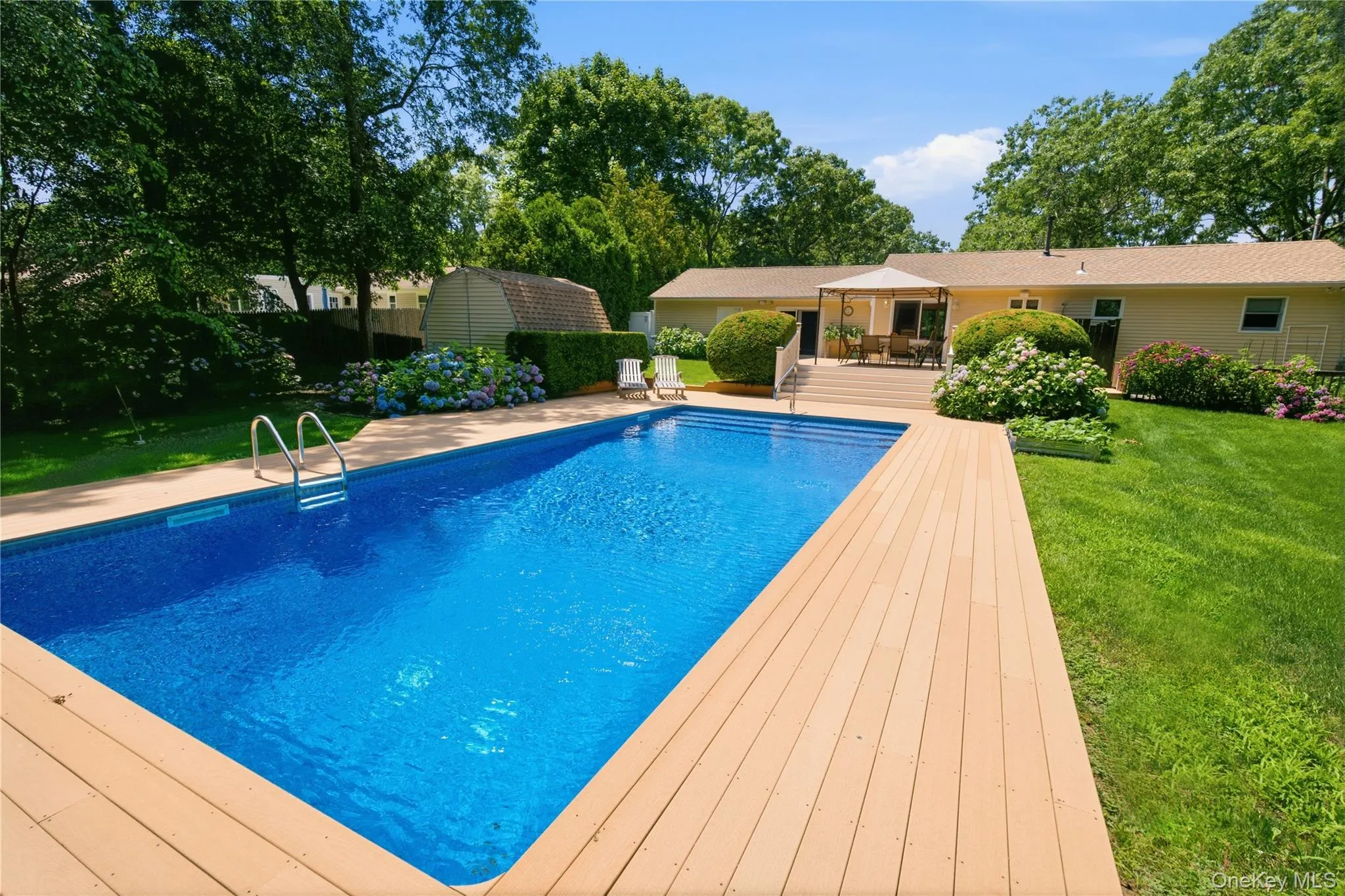 5 Columbine Avenue, Southampton, NY, 3 Bedrooms Bedrooms, 9 Rooms Rooms,1 BathroomBathrooms,Residential,For Rent,Columbine,0,1026582 5 Columbine Avenue, Southampton, NY, 3 Bedrooms Bedrooms, 9 Rooms Rooms,1 BathroomBathrooms,Residential,For Rent,Columbine,0,1026582