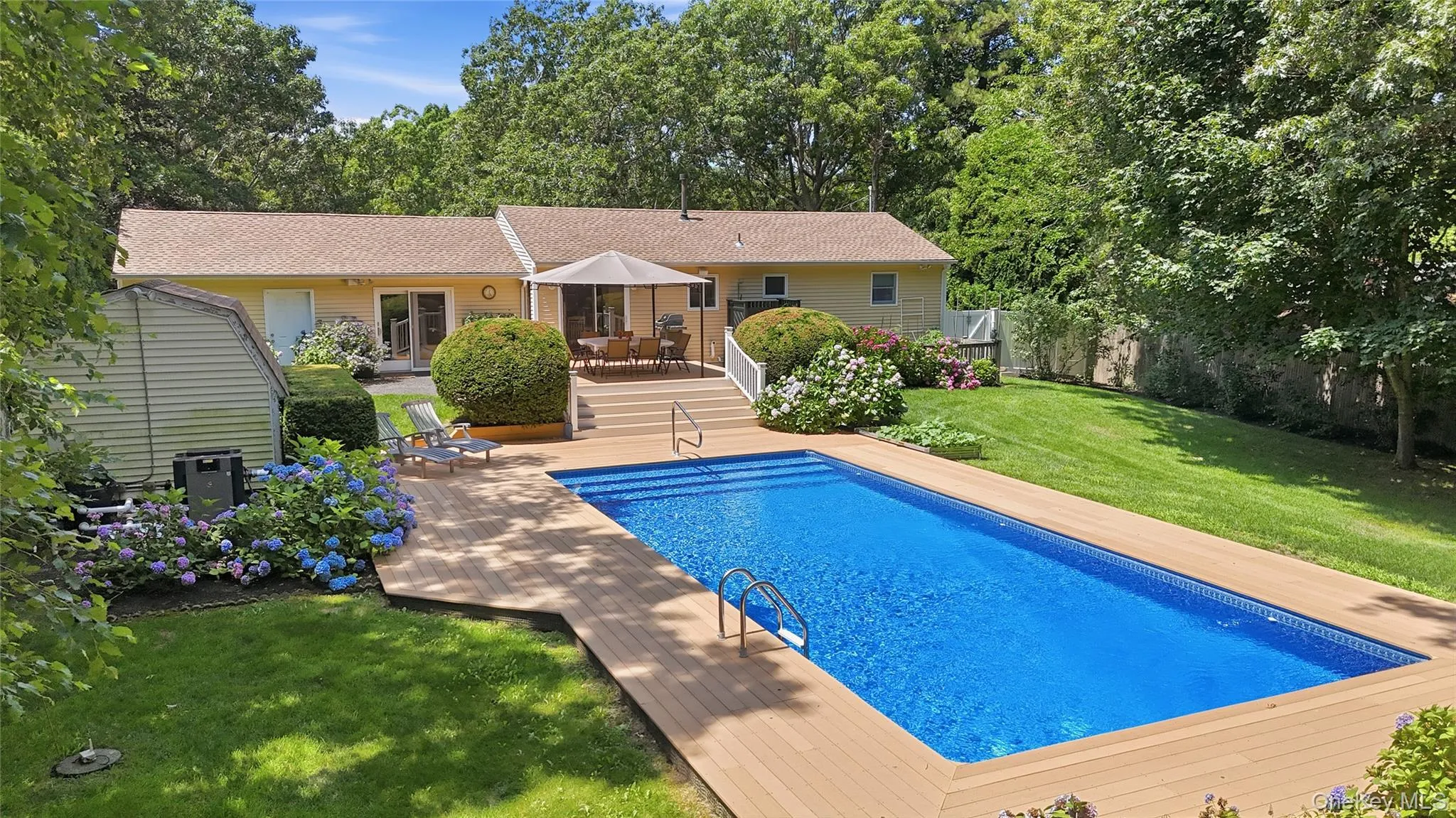 5 Columbine Avenue, Southampton, NY, 3 Bedrooms Bedrooms, 9 Rooms Rooms,1 BathroomBathrooms,Residential,For Rent,Columbine,0,1026582 5 Columbine Avenue, Southampton, NY, 3 Bedrooms Bedrooms, 9 Rooms Rooms,1 BathroomBathrooms,Residential,For Rent,Columbine,0,1026582