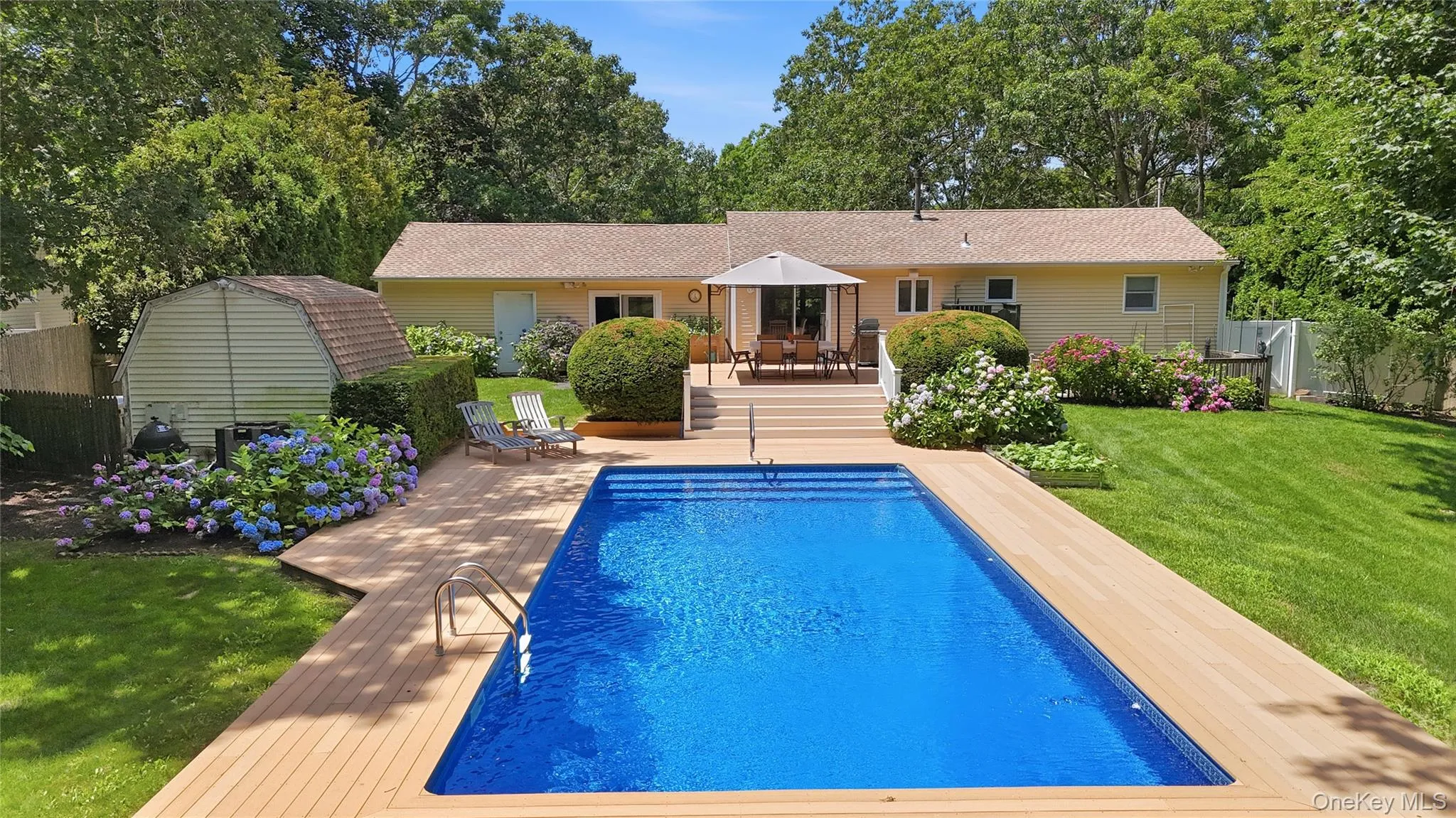 5 Columbine Avenue, Southampton, NY, 3 Bedrooms Bedrooms, 9 Rooms Rooms,1 BathroomBathrooms,Residential,For Rent,Columbine,0,1026582 5 Columbine Avenue, Southampton, NY, 3 Bedrooms Bedrooms, 9 Rooms Rooms,1 BathroomBathrooms,Residential,For Rent,Columbine,0,1026582