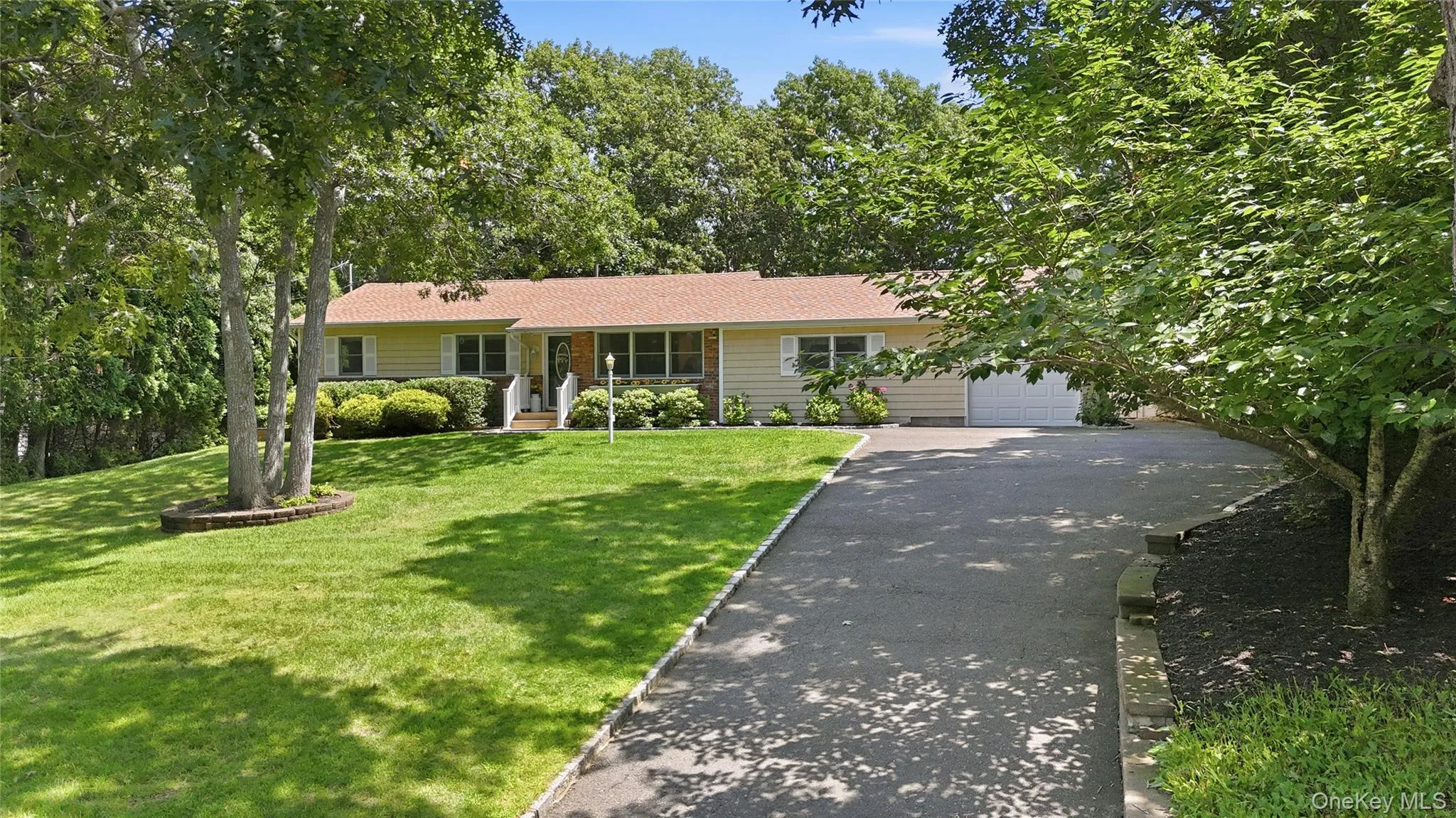 5 Columbine Avenue, Southampton, NY, 3 Bedrooms Bedrooms, 9 Rooms Rooms,1 BathroomBathrooms,Residential,For Rent,Columbine,0,1026582 5 Columbine Avenue, Southampton, NY, 3 Bedrooms Bedrooms, 9 Rooms Rooms,1 BathroomBathrooms,Residential,For Rent,Columbine,0,1026582