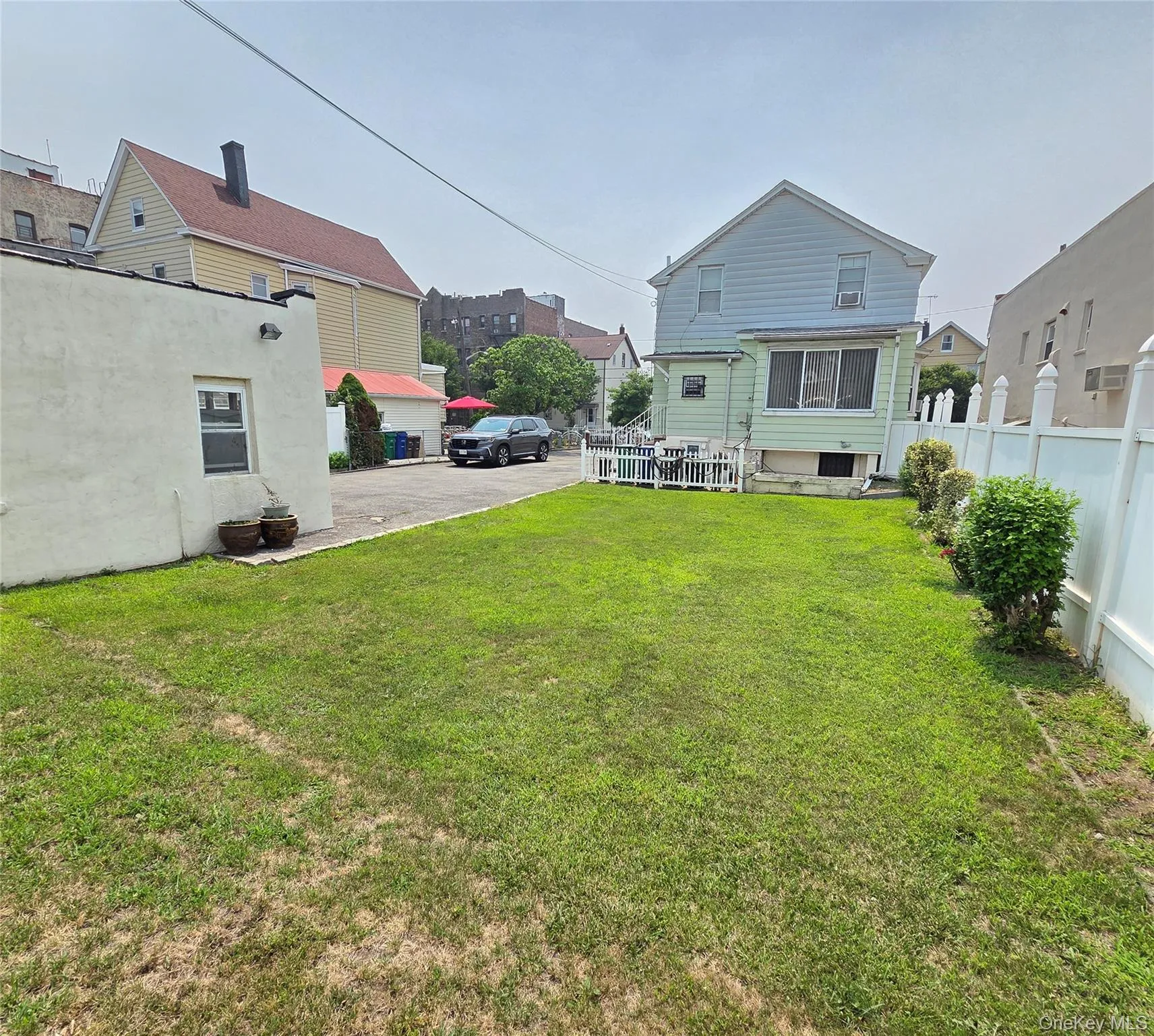 2241 Haviland Avenue, New York, NY, 4 Bedrooms Bedrooms, 7 Rooms Rooms,3 BathroomsBathrooms,Residential,For Rent,Haviland,0,1026583 2241 Haviland Avenue, New York, NY, 4 Bedrooms Bedrooms, 7 Rooms Rooms,3 BathroomsBathrooms,Residential,For Rent,Haviland,0,1026583