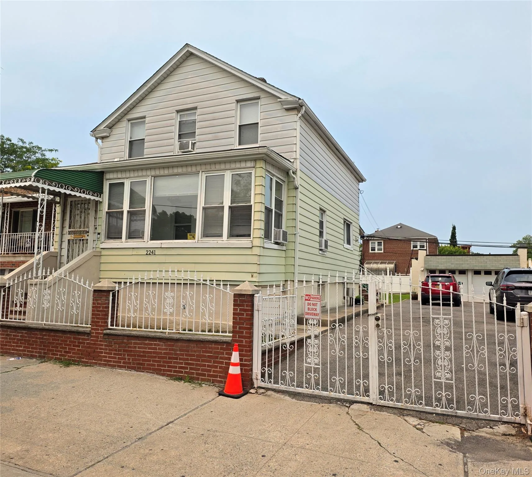 2241 Haviland Avenue, New York, NY, 4 Bedrooms Bedrooms, 7 Rooms Rooms,3 BathroomsBathrooms,Residential,For Rent,Haviland,0,1026583 2241 Haviland Avenue, New York, NY, 4 Bedrooms Bedrooms, 7 Rooms Rooms,3 BathroomsBathrooms,Residential,For Rent,Haviland,0,1026583