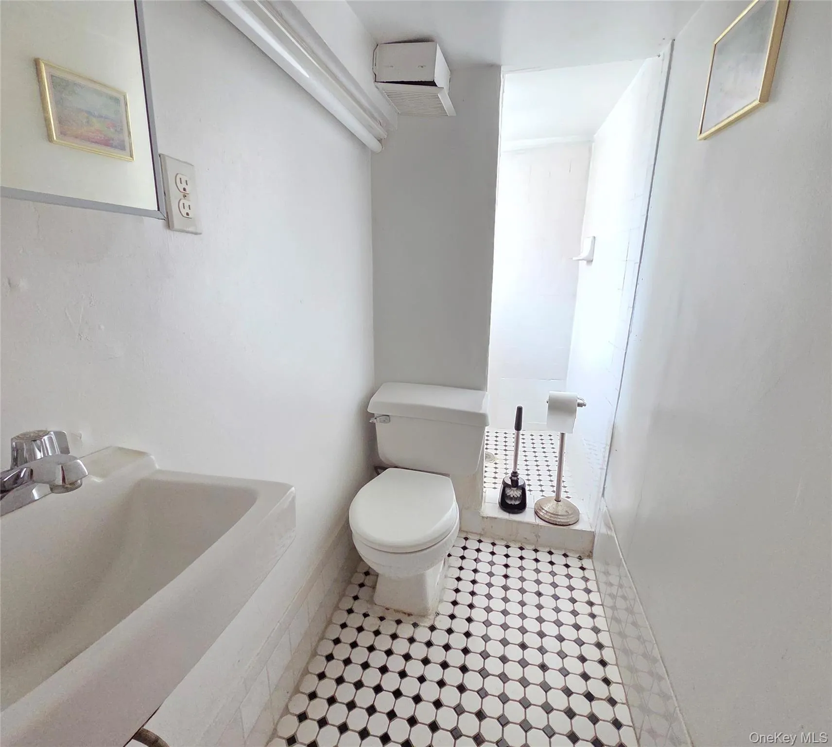 2241 Haviland Avenue, New York, NY, 4 Bedrooms Bedrooms, 7 Rooms Rooms,3 BathroomsBathrooms,Residential,For Rent,Haviland,0,1026583 2241 Haviland Avenue, New York, NY, 4 Bedrooms Bedrooms, 7 Rooms Rooms,3 BathroomsBathrooms,Residential,For Rent,Haviland,0,1026583