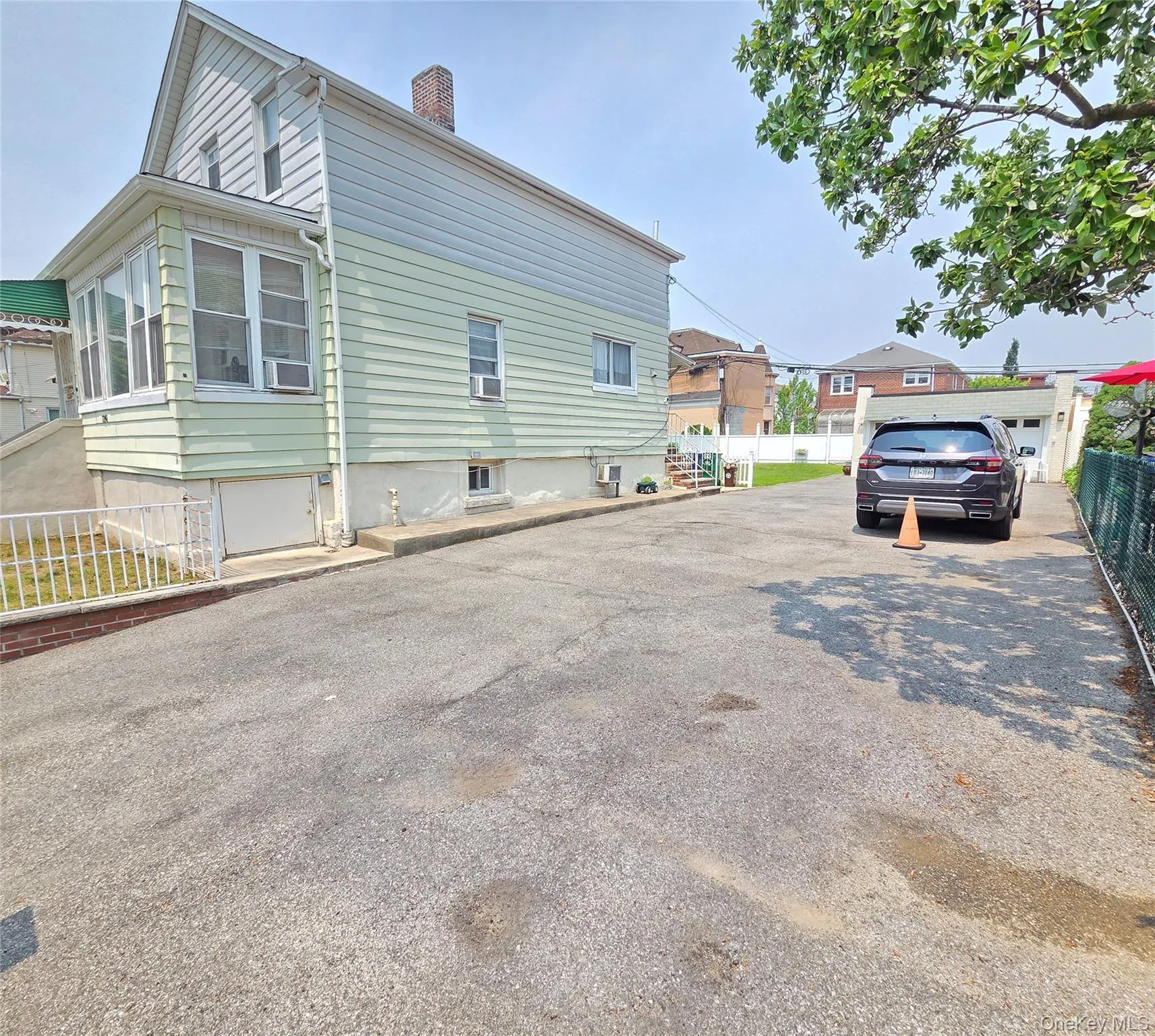2241 Haviland Avenue, New York, NY, 4 Bedrooms Bedrooms, 7 Rooms Rooms,3 BathroomsBathrooms,Residential,For Rent,Haviland,0,1026583 2241 Haviland Avenue, New York, NY, 4 Bedrooms Bedrooms, 7 Rooms Rooms,3 BathroomsBathrooms,Residential,For Rent,Haviland,0,1026583