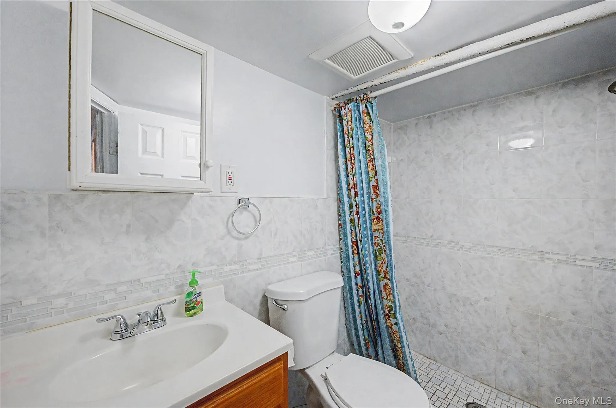 11568 155th Street, New York, NY, 3 Bedrooms Bedrooms, 9 Rooms Rooms,2 BathroomsBathrooms,Residential,For Rent,155th,0,1026591 11568 155th Street, New York, NY, 3 Bedrooms Bedrooms, 9 Rooms Rooms,2 BathroomsBathrooms,Residential,For Rent,155th,0,1026591