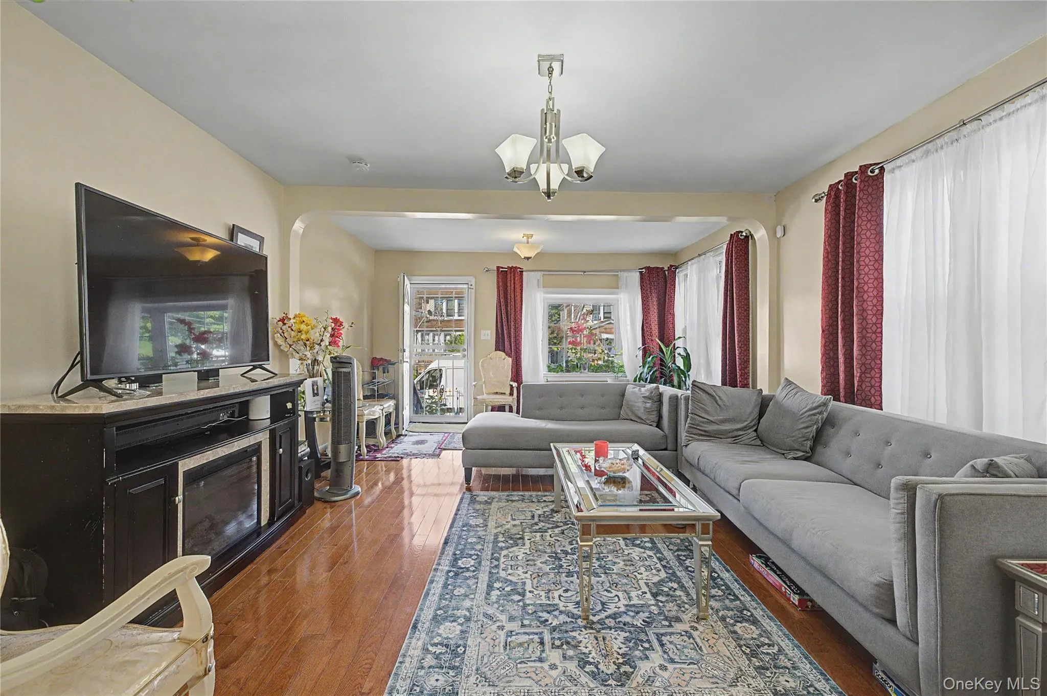 11568 155th Street, New York, NY, 3 Bedrooms Bedrooms, 9 Rooms Rooms,2 BathroomsBathrooms,Residential,For Rent,155th,0,1026591 11568 155th Street, New York, NY, 3 Bedrooms Bedrooms, 9 Rooms Rooms,2 BathroomsBathrooms,Residential,For Rent,155th,0,1026591