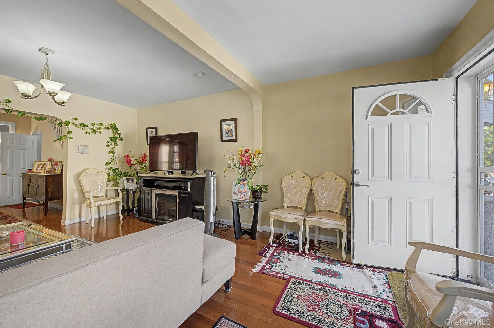 11568 155th Street, New York, NY, 3 Bedrooms Bedrooms, 9 Rooms Rooms,2 BathroomsBathrooms,Residential,For Rent,155th,0,1026591 11568 155th Street, New York, NY, 3 Bedrooms Bedrooms, 9 Rooms Rooms,2 BathroomsBathrooms,Residential,For Rent,155th,0,1026591