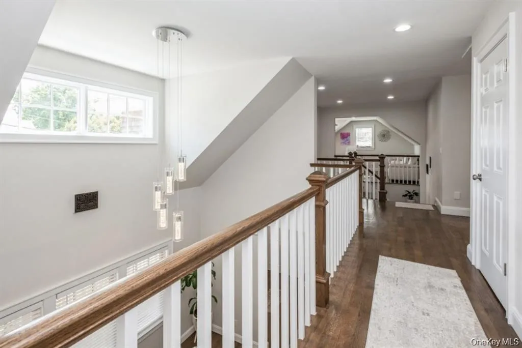 8 Hilltop Drive, Oyster Bay, NY, 4 Bedrooms Bedrooms, 10 Rooms Rooms,3 BathroomsBathrooms,Residential,For Rent,Hilltop,0,1026599 8 Hilltop Drive, Oyster Bay, NY, 4 Bedrooms Bedrooms, 10 Rooms Rooms,3 BathroomsBathrooms,Residential,For Rent,Hilltop,0,1026599