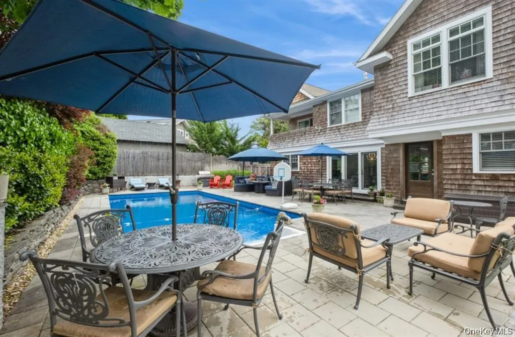 8 Hilltop Drive, Oyster Bay, NY, 4 Bedrooms Bedrooms, 10 Rooms Rooms,3 BathroomsBathrooms,Residential,For Rent,Hilltop,0,1026599 8 Hilltop Drive, Oyster Bay, NY, 4 Bedrooms Bedrooms, 10 Rooms Rooms,3 BathroomsBathrooms,Residential,For Rent,Hilltop,0,1026599