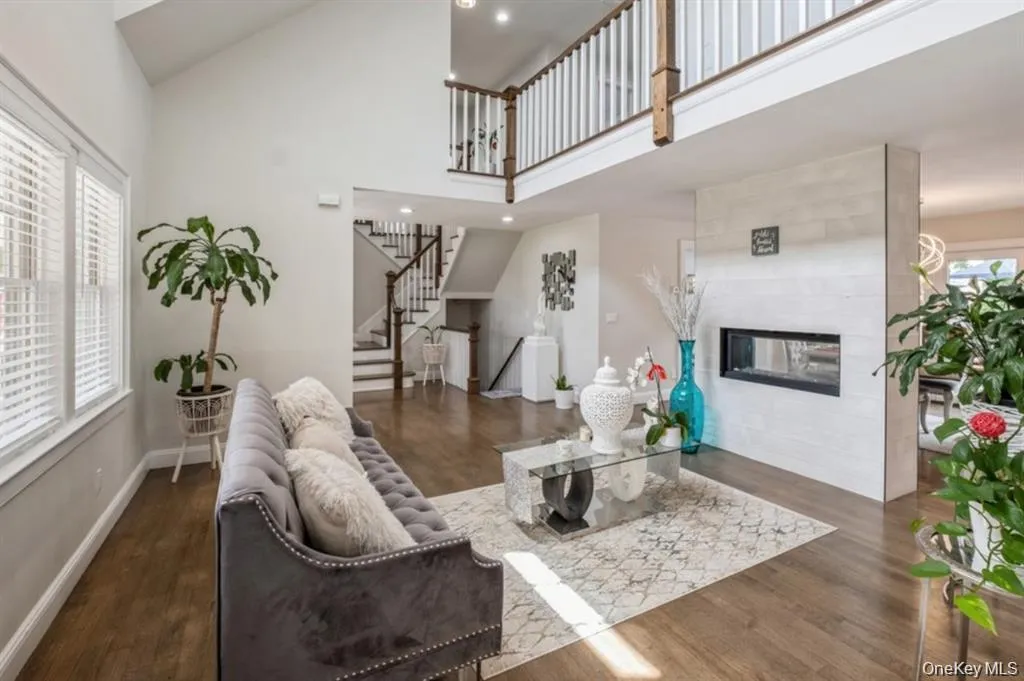 8 Hilltop Drive, Oyster Bay, NY, 4 Bedrooms Bedrooms, 10 Rooms Rooms,3 BathroomsBathrooms,Residential,For Rent,Hilltop,0,1026599 8 Hilltop Drive, Oyster Bay, NY, 4 Bedrooms Bedrooms, 10 Rooms Rooms,3 BathroomsBathrooms,Residential,For Rent,Hilltop,0,1026599