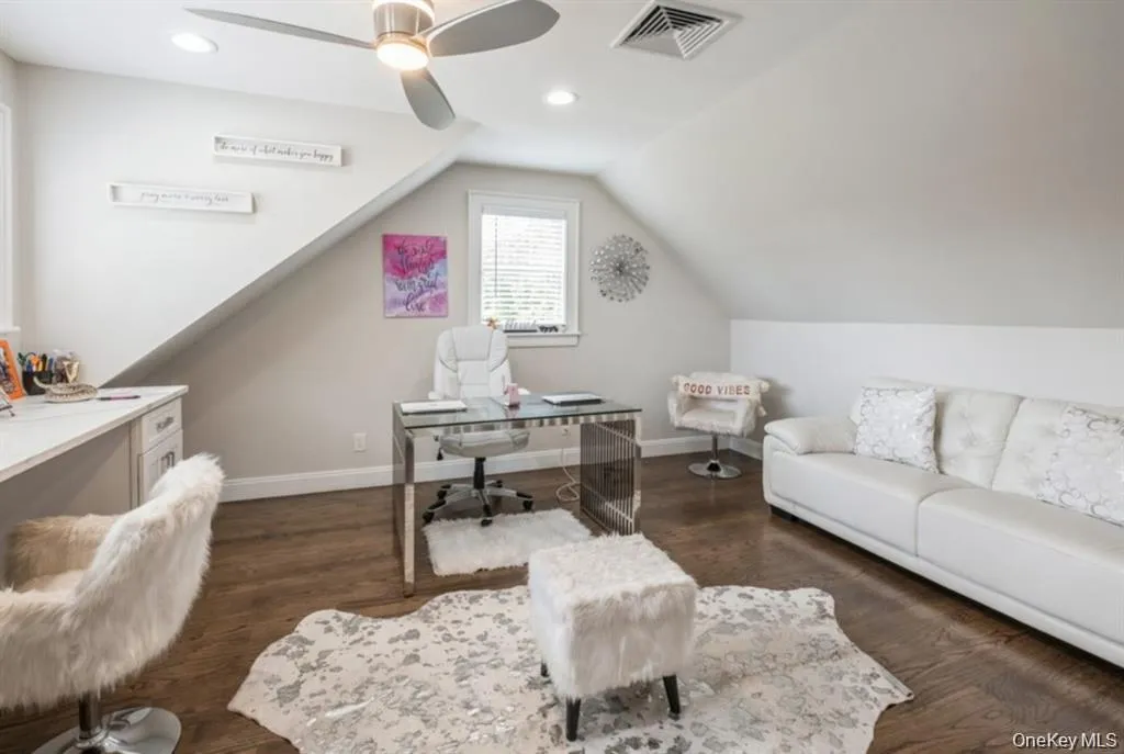8 Hilltop Drive, Oyster Bay, NY, 4 Bedrooms Bedrooms, 10 Rooms Rooms,3 BathroomsBathrooms,Residential,For Rent,Hilltop,0,1026599 8 Hilltop Drive, Oyster Bay, NY, 4 Bedrooms Bedrooms, 10 Rooms Rooms,3 BathroomsBathrooms,Residential,For Rent,Hilltop,0,1026599