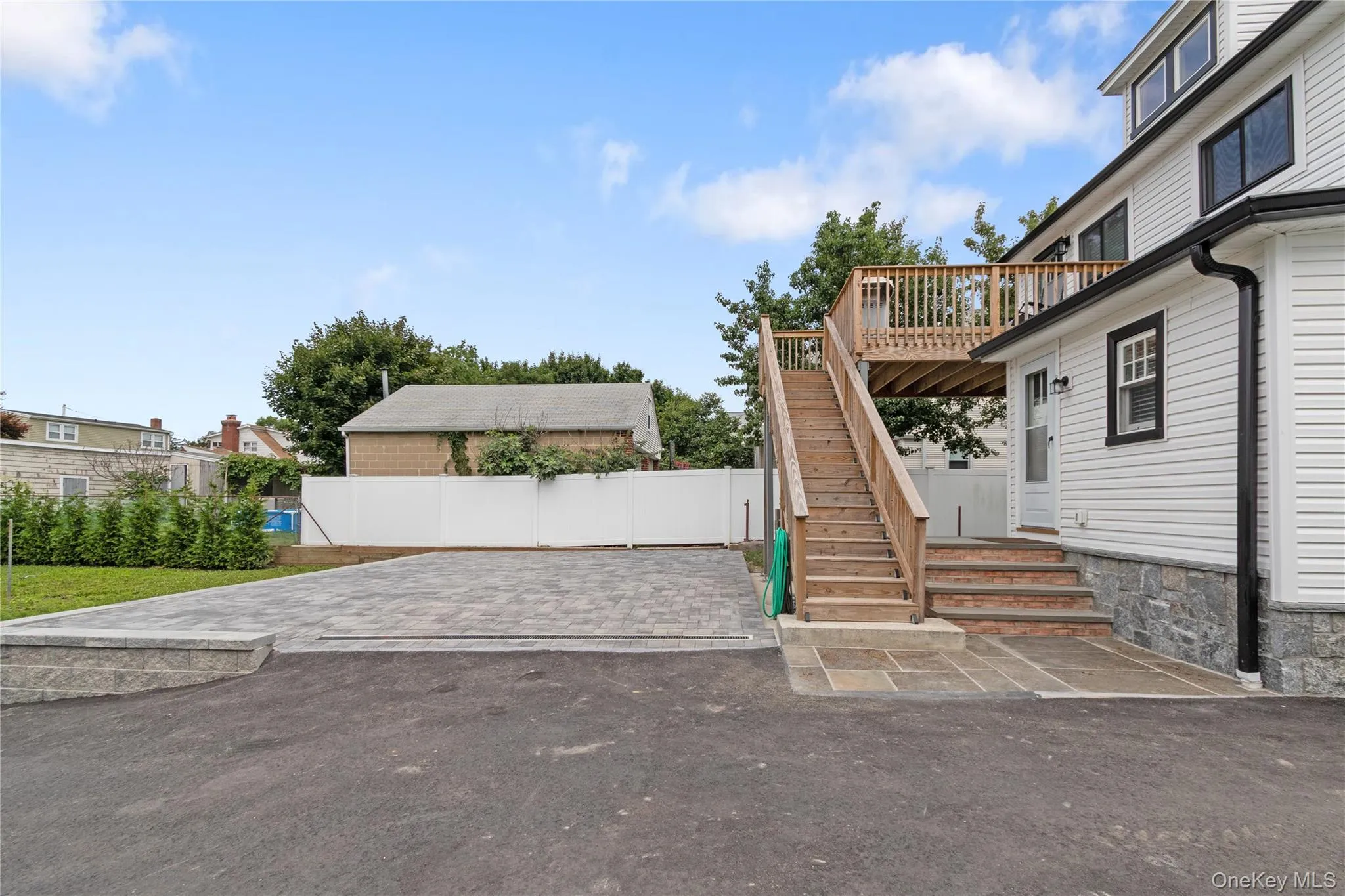 38 Smith Street, Glen Cove, NY, 2 Bedrooms Bedrooms, 5 Rooms Rooms,1 BathroomBathrooms,Residential Lease,For Rent,Smith,0,1026600 38 Smith Street, Glen Cove, NY, 2 Bedrooms Bedrooms, 5 Rooms Rooms,1 BathroomBathrooms,Residential Lease,For Rent,Smith,0,1026600