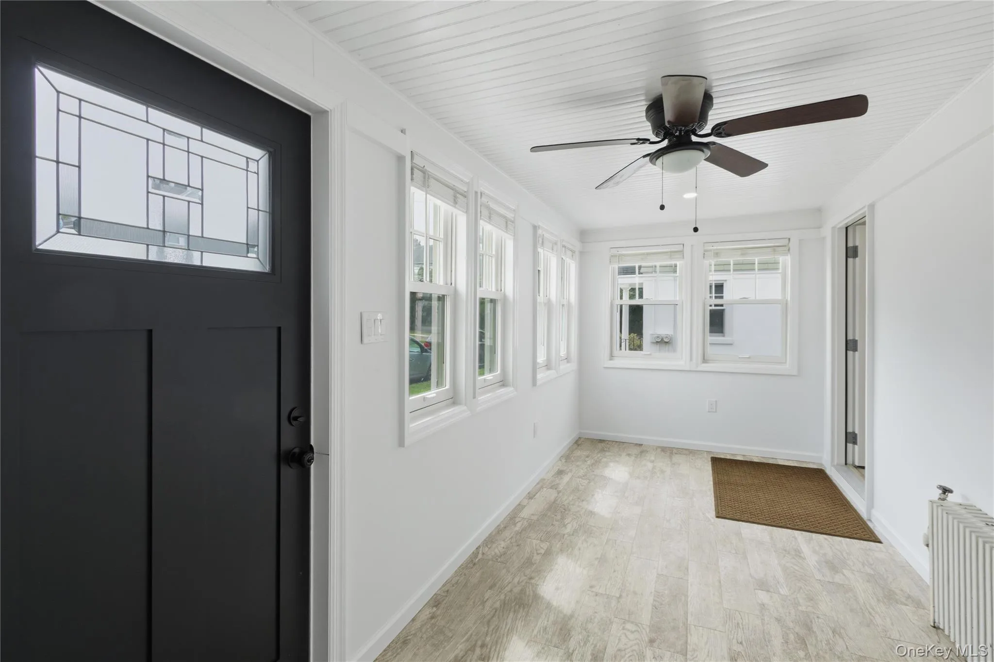 38 Smith Street, Glen Cove, NY, 2 Bedrooms Bedrooms, 5 Rooms Rooms,1 BathroomBathrooms,Residential Lease,For Rent,Smith,0,1026600 38 Smith Street, Glen Cove, NY, 2 Bedrooms Bedrooms, 5 Rooms Rooms,1 BathroomBathrooms,Residential Lease,For Rent,Smith,0,1026600