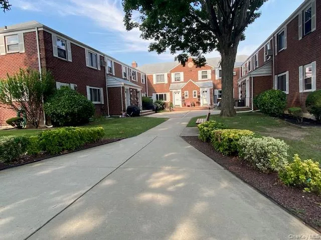 72-59 Little Neck Parkway, New York, NY, 3 Bedrooms Bedrooms, 5 Rooms Rooms,1 BathroomBathrooms,Residential,For Rent,Little Neck,0,1026603 72-59 Little Neck Parkway, New York, NY, 3 Bedrooms Bedrooms, 5 Rooms Rooms,1 BathroomBathrooms,Residential,For Rent,Little Neck,0,1026603