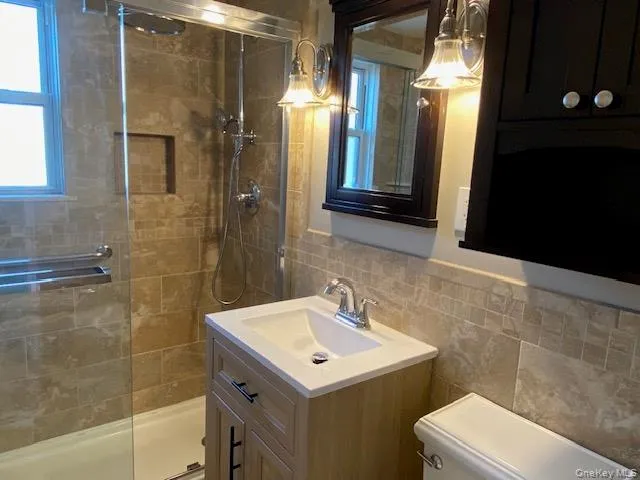 72-59 Little Neck Parkway, New York, NY, 3 Bedrooms Bedrooms, 5 Rooms Rooms,1 BathroomBathrooms,Residential,For Rent,Little Neck,0,1026603 72-59 Little Neck Parkway, New York, NY, 3 Bedrooms Bedrooms, 5 Rooms Rooms,1 BathroomBathrooms,Residential,For Rent,Little Neck,0,1026603