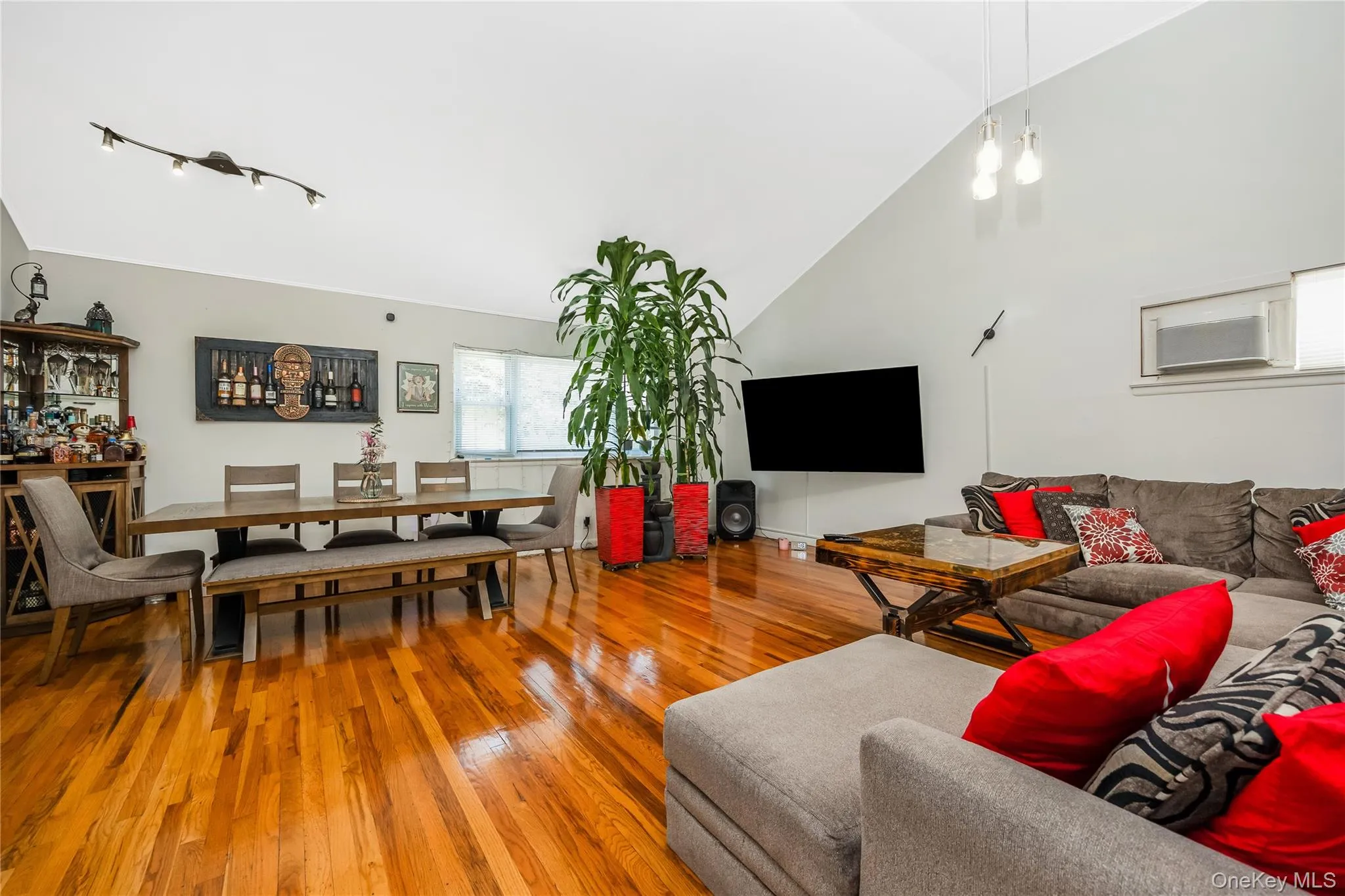 1616 202nd Street, New York, NY, 3 Bedrooms Bedrooms, 7 Rooms Rooms,2 BathroomsBathrooms,Residential,For Rent,202nd,0,1026608 1616 202nd Street, New York, NY, 3 Bedrooms Bedrooms, 7 Rooms Rooms,2 BathroomsBathrooms,Residential,For Rent,202nd,0,1026608
