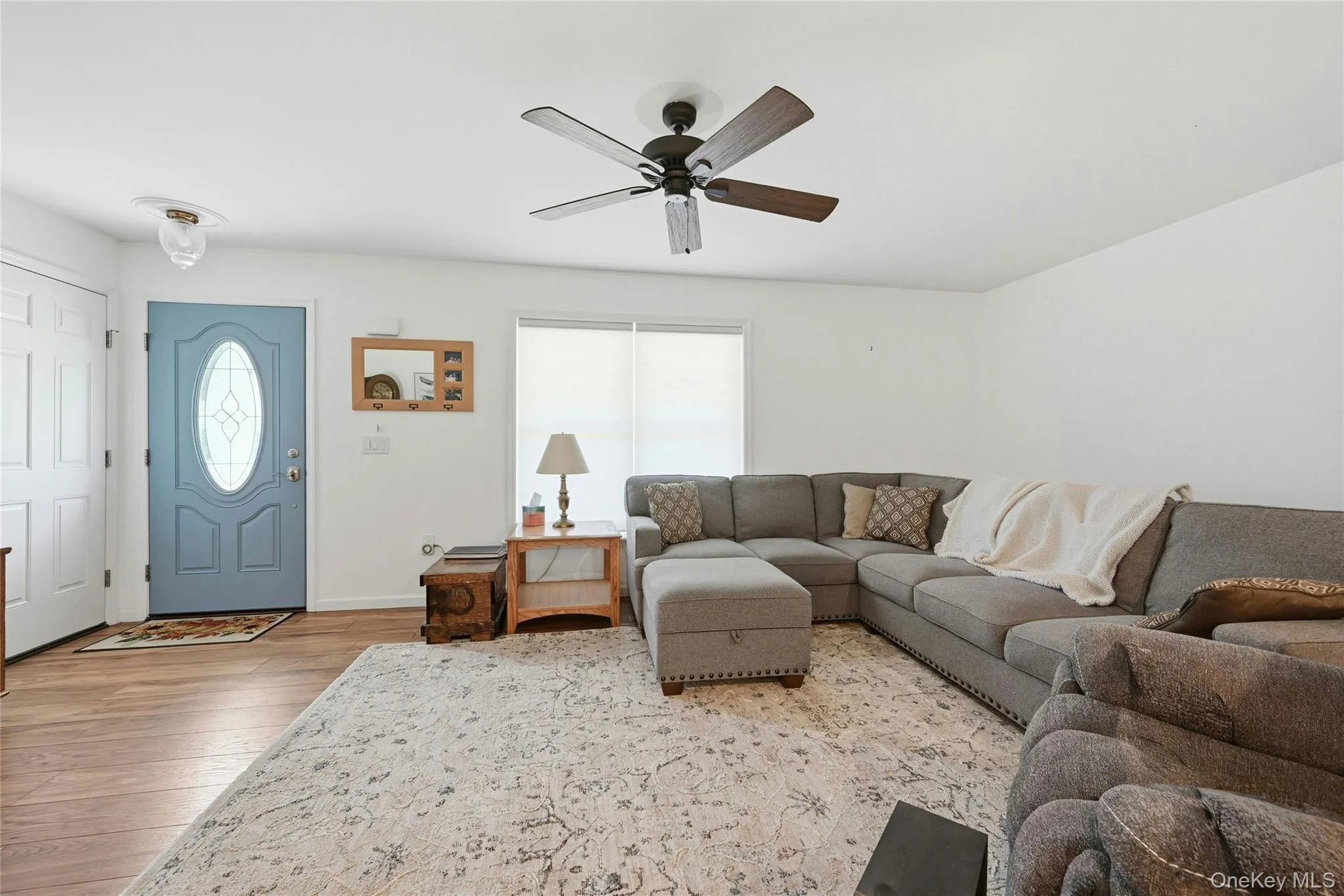 1407 Middle Road, Riverhead, NY, 2 Bedrooms Bedrooms, 5 Rooms Rooms,2 BathroomsBathrooms,Residential,For Rent,Middle,0,1026622 1407 Middle Road, Riverhead, NY, 2 Bedrooms Bedrooms, 5 Rooms Rooms,2 BathroomsBathrooms,Residential,For Rent,Middle,0,1026622