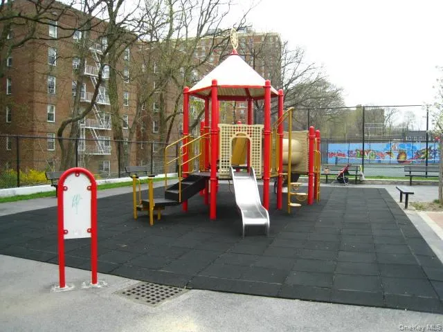Valentine Gardens. All utilities (Electric, heat, water, taxes and gas) are included in the maintenance. The complex also has a party room and storage rentals for a minimal charge. Additionally there is a well maintained seating patio for summer enjoyment and its own playground. Fay park is next door with tennis courts and playground. The College of Mt. St Vincent is nearby and has beautiful grounds and walking paths filled with incredible views, grottos and a koi pond. Valentine Gardens. All utilities (Electric, heat, water, taxes and gas) are included in the maintenance. The complex also has a party room and storage rentals for a minimal charge. Additionally there is a well maintained seating patio for summer enjoyment and its own playground. Fay park is next door with tennis courts and playground. The College of Mt. St Vincent is nearby and has beautiful grounds and walking paths filled with incredible views, grottos and a koi pond.