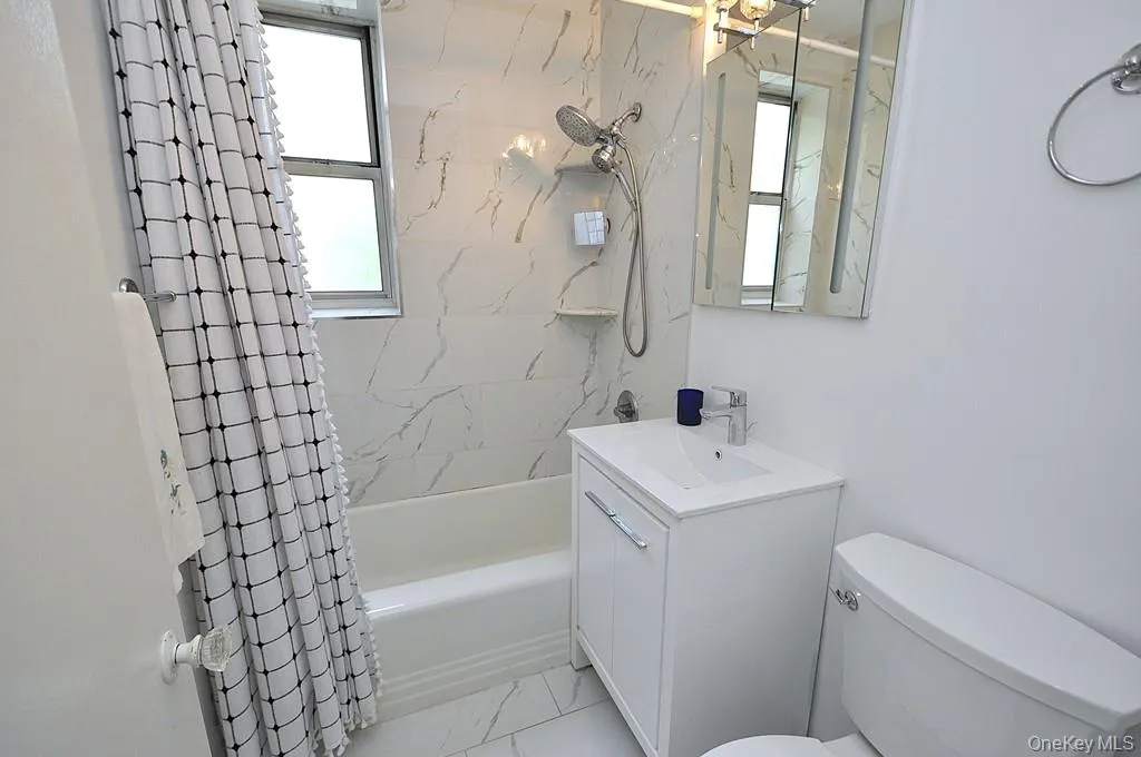 491 Riverdale Avenue, Yonkers, NY, 3 Bedrooms Bedrooms, 6 Rooms Rooms,1 BathroomBathrooms,Residential,For Rent,Riverdale,0,1026626 491 Riverdale Avenue, Yonkers, NY, 3 Bedrooms Bedrooms, 6 Rooms Rooms,1 BathroomBathrooms,Residential,For Rent,Riverdale,0,1026626