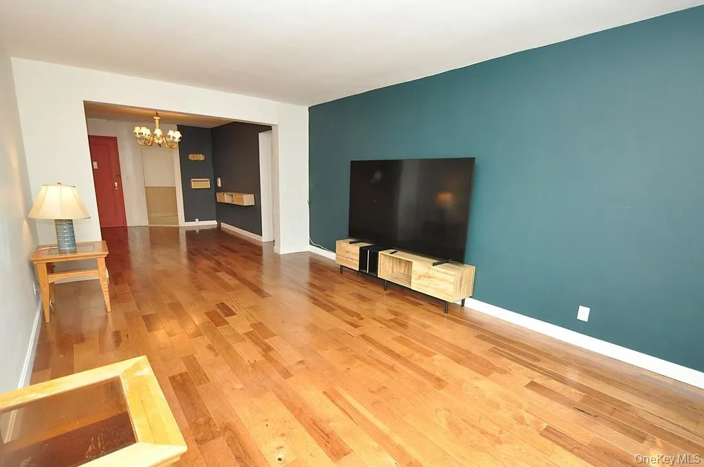 491 Riverdale Avenue, Yonkers, NY, 3 Bedrooms Bedrooms, 6 Rooms Rooms,1 BathroomBathrooms,Residential,For Rent,Riverdale,0,1026626 491 Riverdale Avenue, Yonkers, NY, 3 Bedrooms Bedrooms, 6 Rooms Rooms,1 BathroomBathrooms,Residential,For Rent,Riverdale,0,1026626