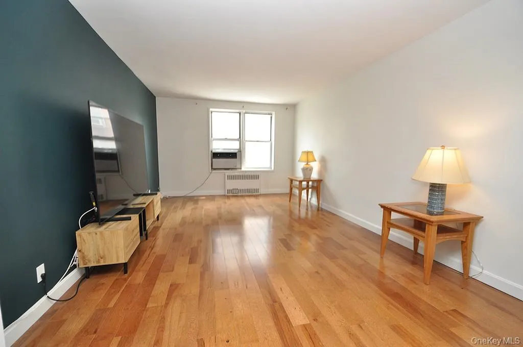 491 Riverdale Avenue, Yonkers, NY, 3 Bedrooms Bedrooms, 6 Rooms Rooms,1 BathroomBathrooms,Residential,For Rent,Riverdale,0,1026626 491 Riverdale Avenue, Yonkers, NY, 3 Bedrooms Bedrooms, 6 Rooms Rooms,1 BathroomBathrooms,Residential,For Rent,Riverdale,0,1026626