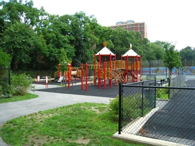 Valentine Gardens. All utilities (Electric, heat, water, taxes and gas) are included in the maintenance. The complex also has a party room and storage rentals for a minimal charge. Additionally there is a well maintained seating patio for summer enjoyment and its own playground. Fay park is next door with tennis courts and playground. The College of Mt. St Vincent is nearby and has beautiful grounds and walking paths filled with incredible views, grottos and a koi pond. Valentine Gardens. All utilities (Electric, heat, water, taxes and gas) are included in the maintenance. The complex also has a party room and storage rentals for a minimal charge. Additionally there is a well maintained seating patio for summer enjoyment and its own playground. Fay park is next door with tennis courts and playground. The College of Mt. St Vincent is nearby and has beautiful grounds and walking paths filled with incredible views, grottos and a koi pond.