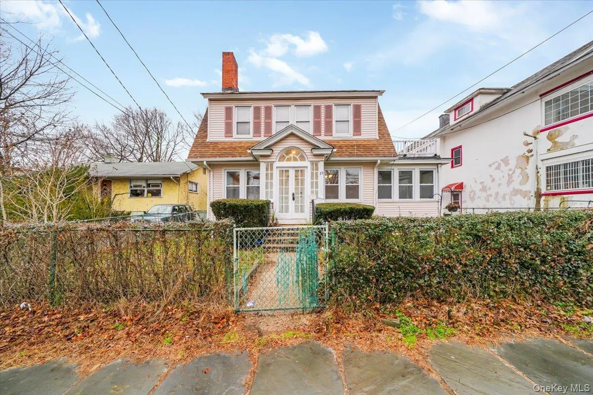 29 15th Avenue, Mount Vernon, NY, 2 Bedrooms Bedrooms, 4 Rooms Rooms,1 BathroomBathrooms,Residential Lease,For Rent,15th,0,1026627 29 15th Avenue, Mount Vernon, NY, 2 Bedrooms Bedrooms, 4 Rooms Rooms,1 BathroomBathrooms,Residential Lease,For Rent,15th,0,1026627