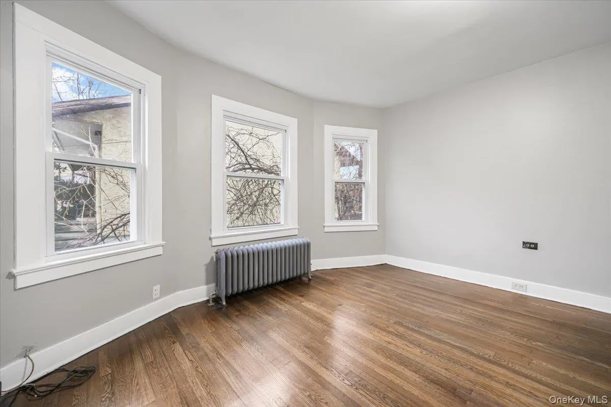 29 15th Avenue, Mount Vernon, NY, 2 Bedrooms Bedrooms, 4 Rooms Rooms,1 BathroomBathrooms,Residential Lease,For Rent,15th,0,1026627 29 15th Avenue, Mount Vernon, NY, 2 Bedrooms Bedrooms, 4 Rooms Rooms,1 BathroomBathrooms,Residential Lease,For Rent,15th,0,1026627