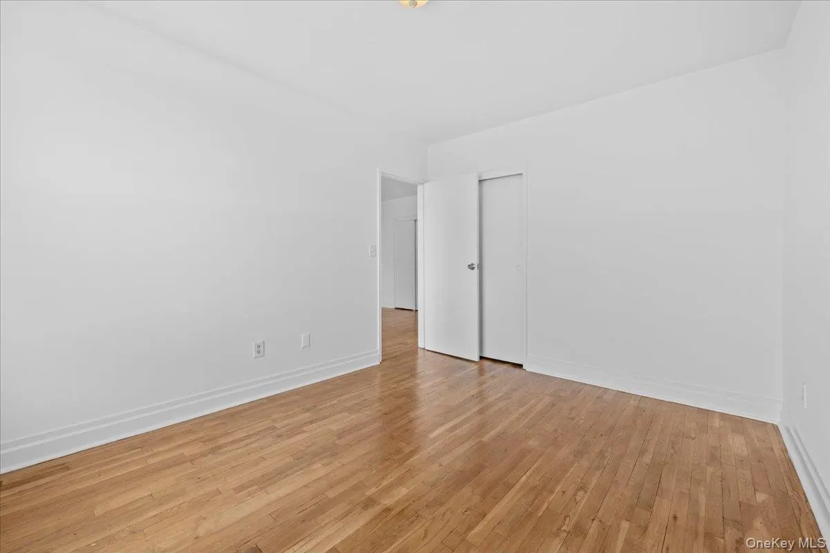 1725 Edison Avenue, New York, NY, 1 Bedroom Bedrooms, 3 Rooms Rooms,1 BathroomBathrooms,Residential,For Rent,Edison,0,1026628 1725 Edison Avenue, New York, NY, 1 Bedroom Bedrooms, 3 Rooms Rooms,1 BathroomBathrooms,Residential,For Rent,Edison,0,1026628