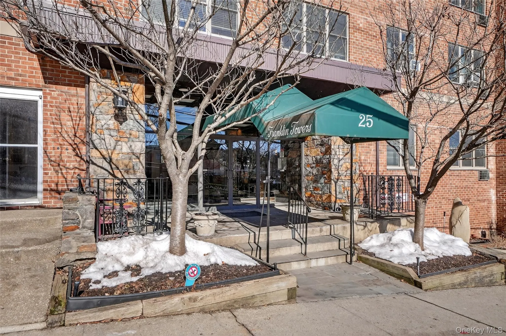 25 Franklin Avenue, White Plains, NY, 3 Rooms Rooms,1 BathroomBathrooms,Residential Lease,For Rent,Franklin,0,1026630 25 Franklin Avenue, White Plains, NY, 3 Rooms Rooms,1 BathroomBathrooms,Residential Lease,For Rent,Franklin,0,1026630